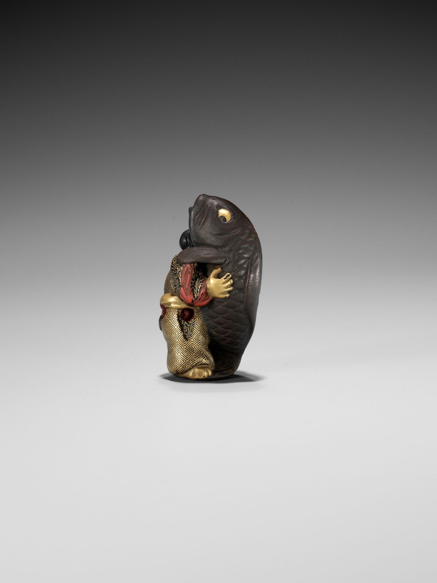 A RARE LACQUER NETSUKE OF ONIWAKAMARU SLAYING THE GIANT CARP - Image 7 of 12