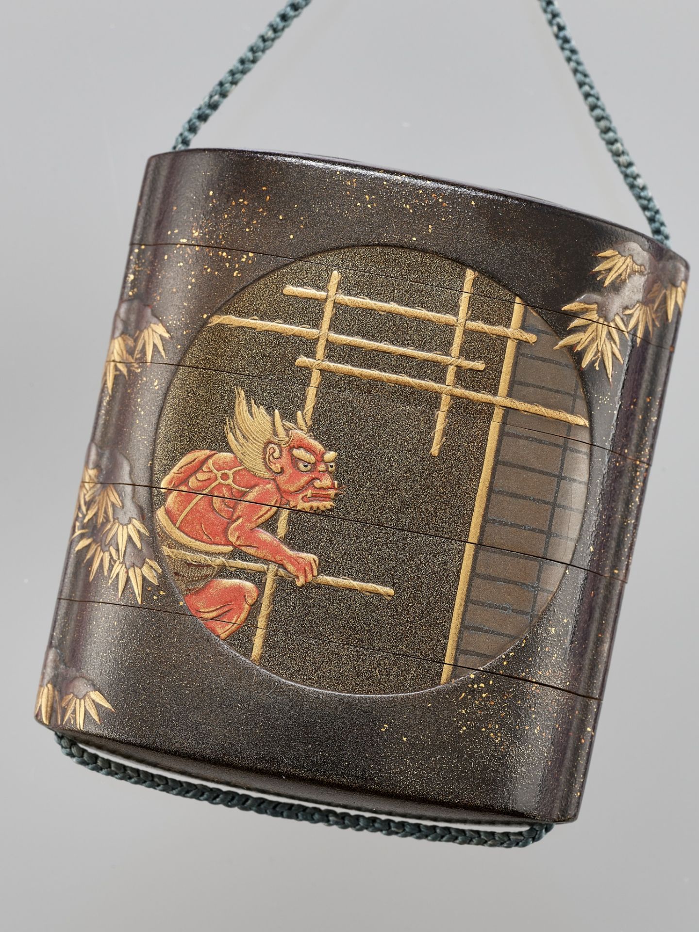 YOYUSAI: AN EXQUISITE SMALL LACQUER FOUR-CASE INRO DEPICTING OKAME AND ONI AT SETSUBUN - Image 2 of 8