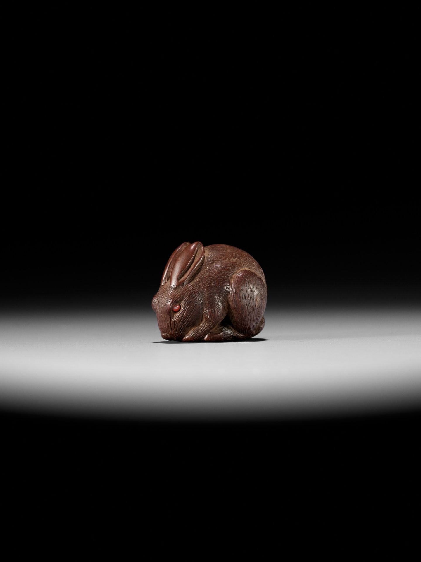 KOKEI: A FINE AND RARE WOOD NETSUKE OF A HARE - Image 9 of 14