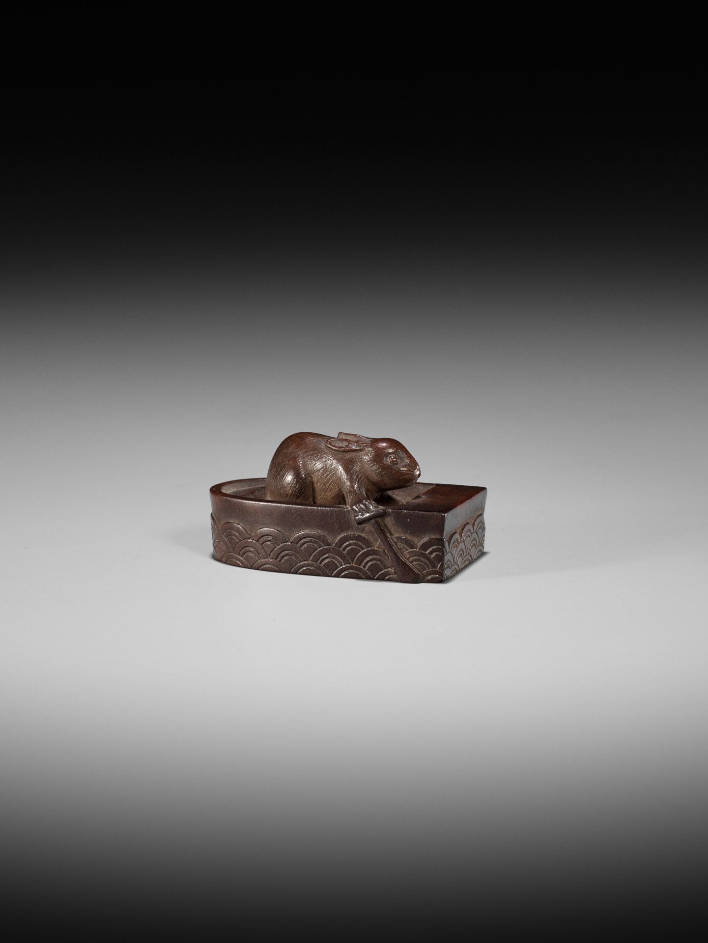 JUJO: A FINE WOOD NETSUKE OF HARE IN BOAT, KACHI-KACHI YAMA - Image 2 of 12