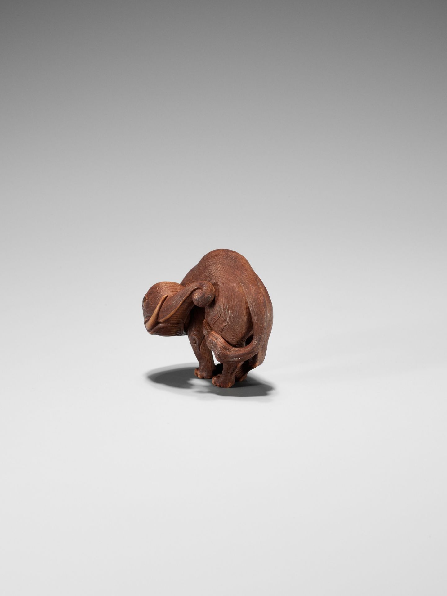 VADYM PYVOVAR: A WOOD NETSUKE OF A BAKU AFTER MASATOSHI - Bild 5 aus 10