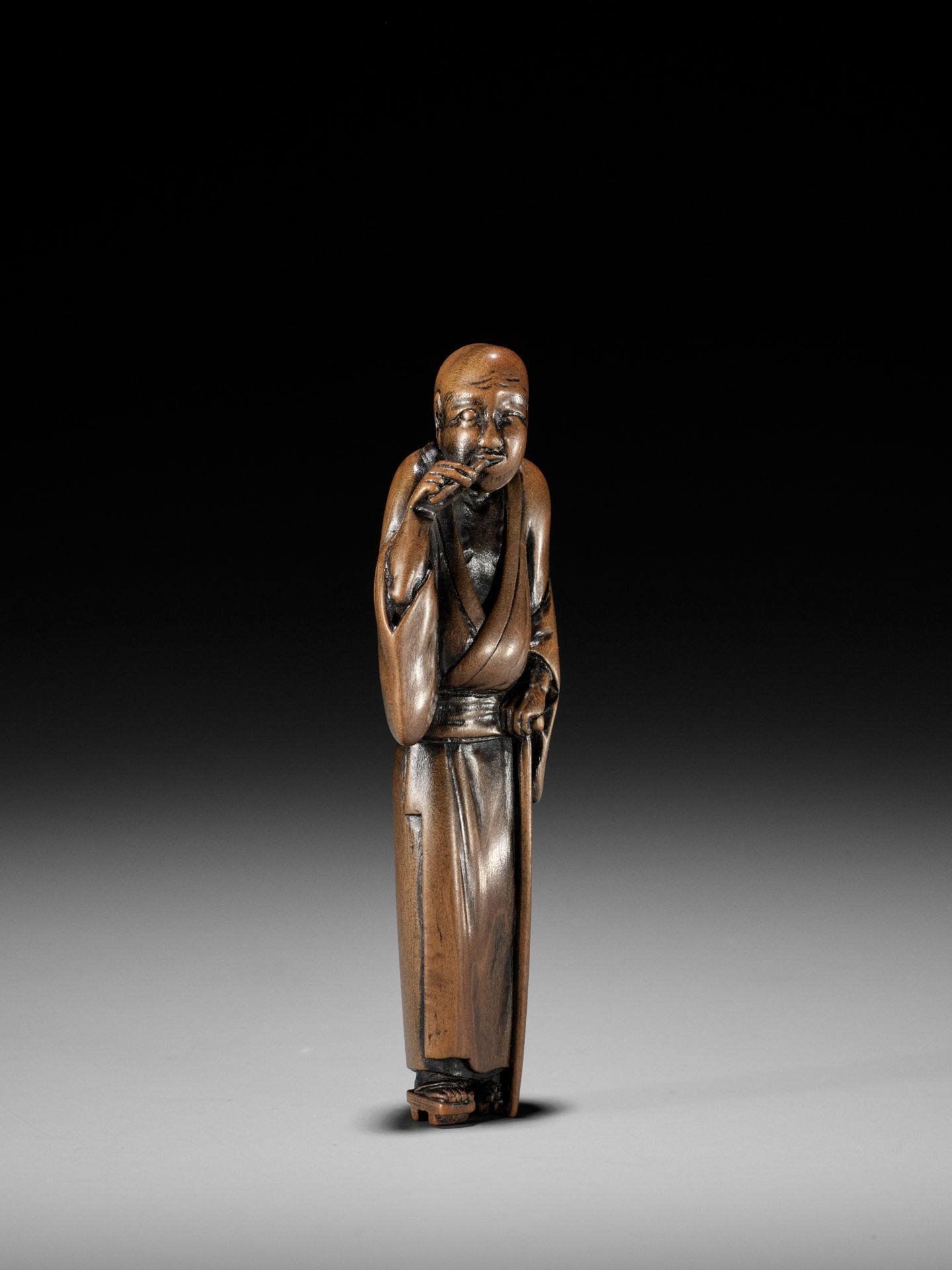 HOKYUDO ITSUMIN: A FINE WOOD NETSUKE OF A BLIND MAN CLEANING HIS TEETH - Image 11 of 13