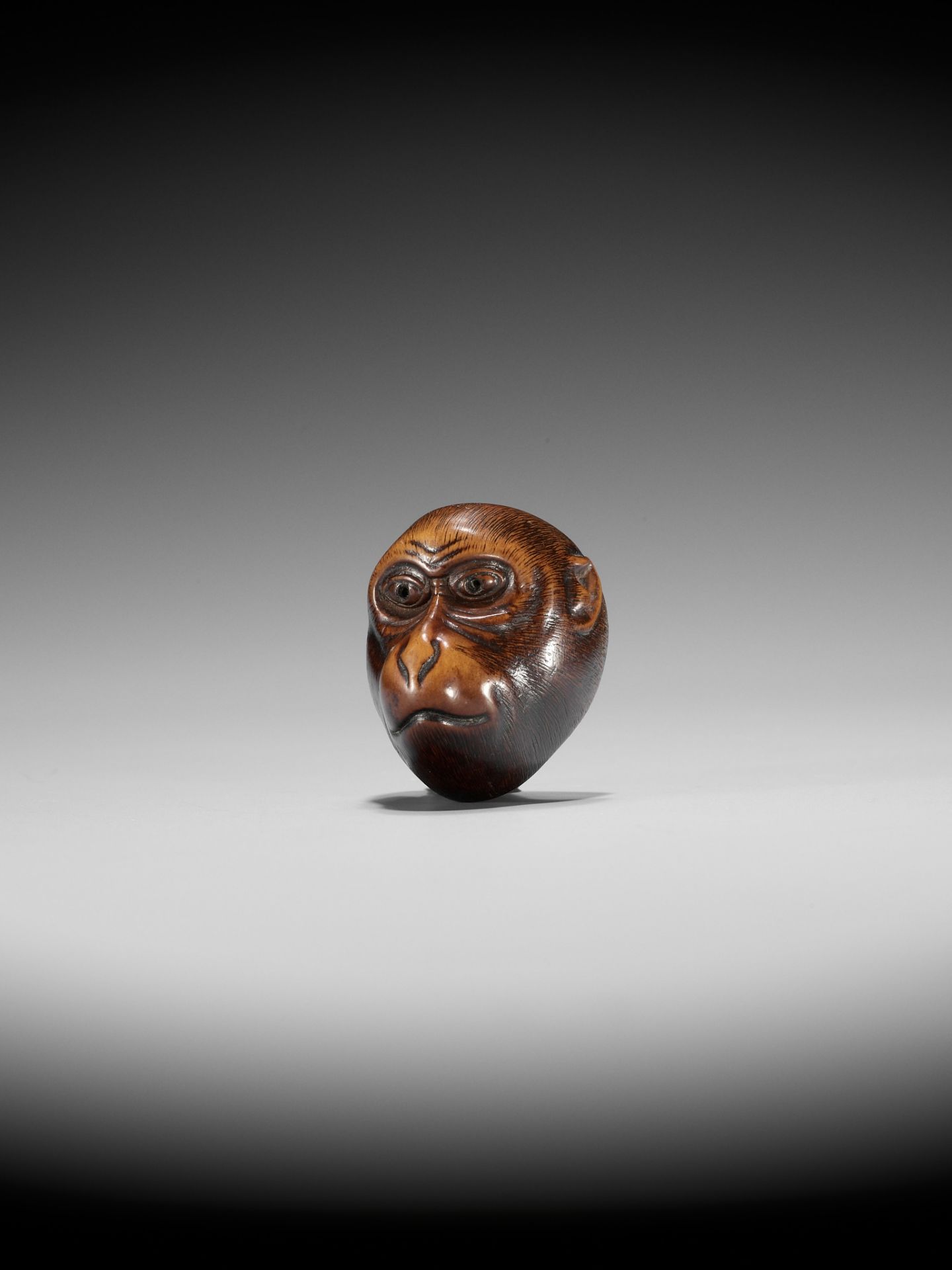 IKKO: A WOOD KYOGEN MASK NETSUKE OF A MONKEY (SARU) - Image 6 of 10