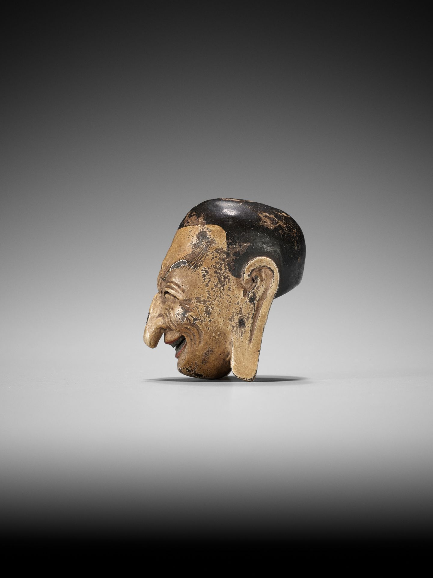 TETSURO: A LACQUERED WOOD GIGAKU MASK NETSUKE OF SUIKO-JU - Image 6 of 12