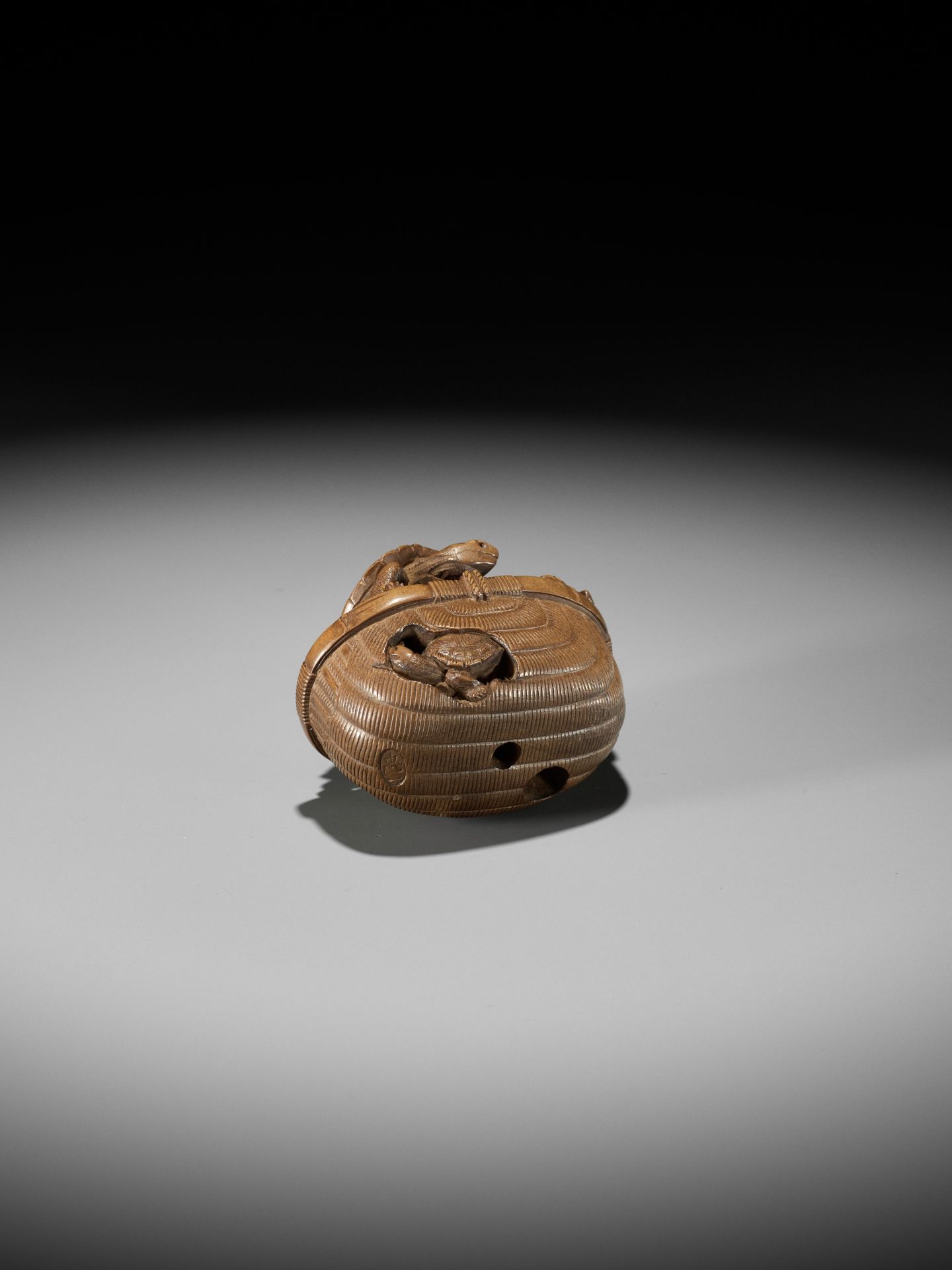 TADAKAZU: A FINE WOOD NETSUKE OF TURTLES IN A BASKET - Image 10 of 12