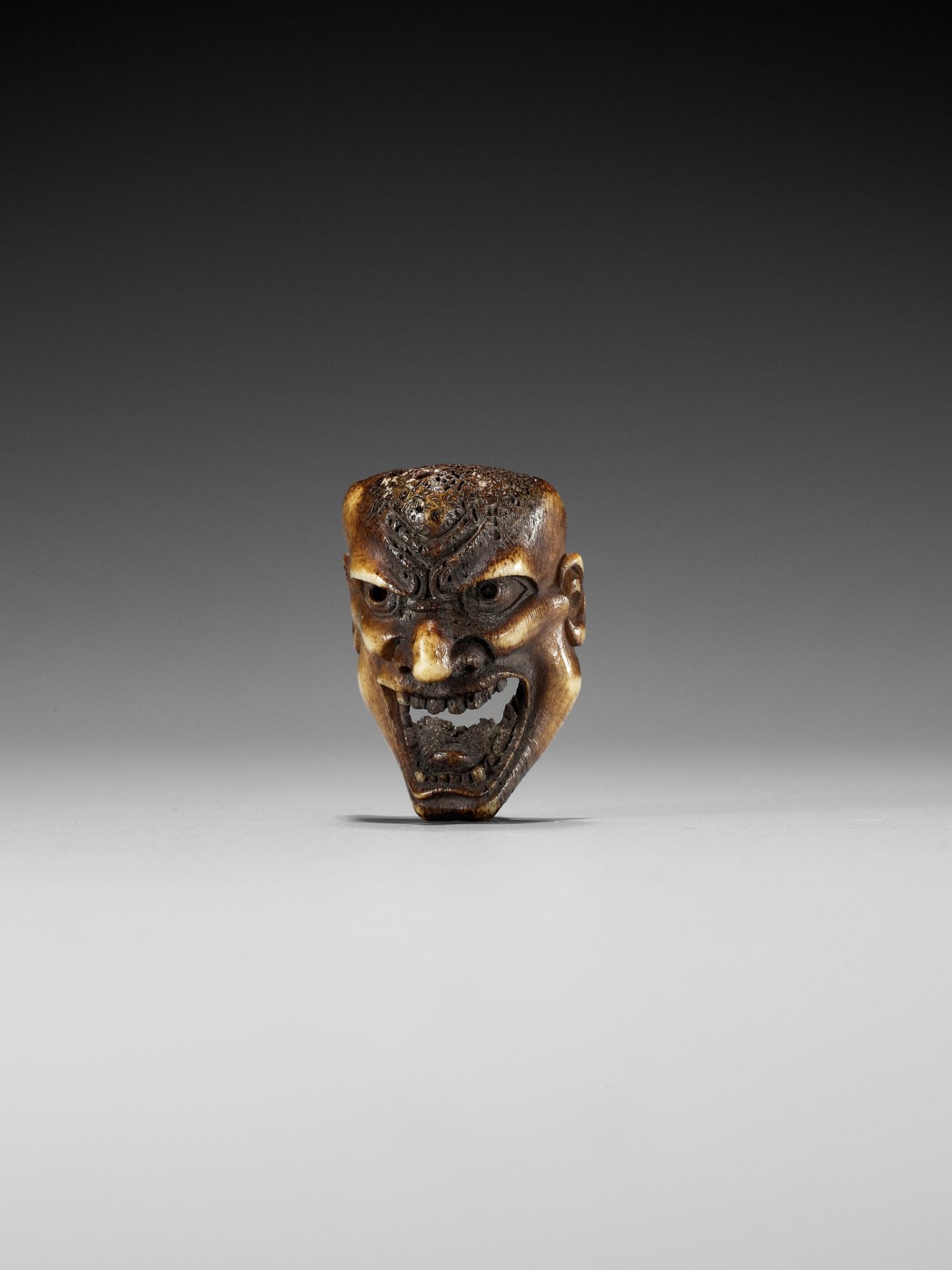 A SUPERB STAG ANTLER MASK NETSUKE OF HANNYA - Image 3 of 10