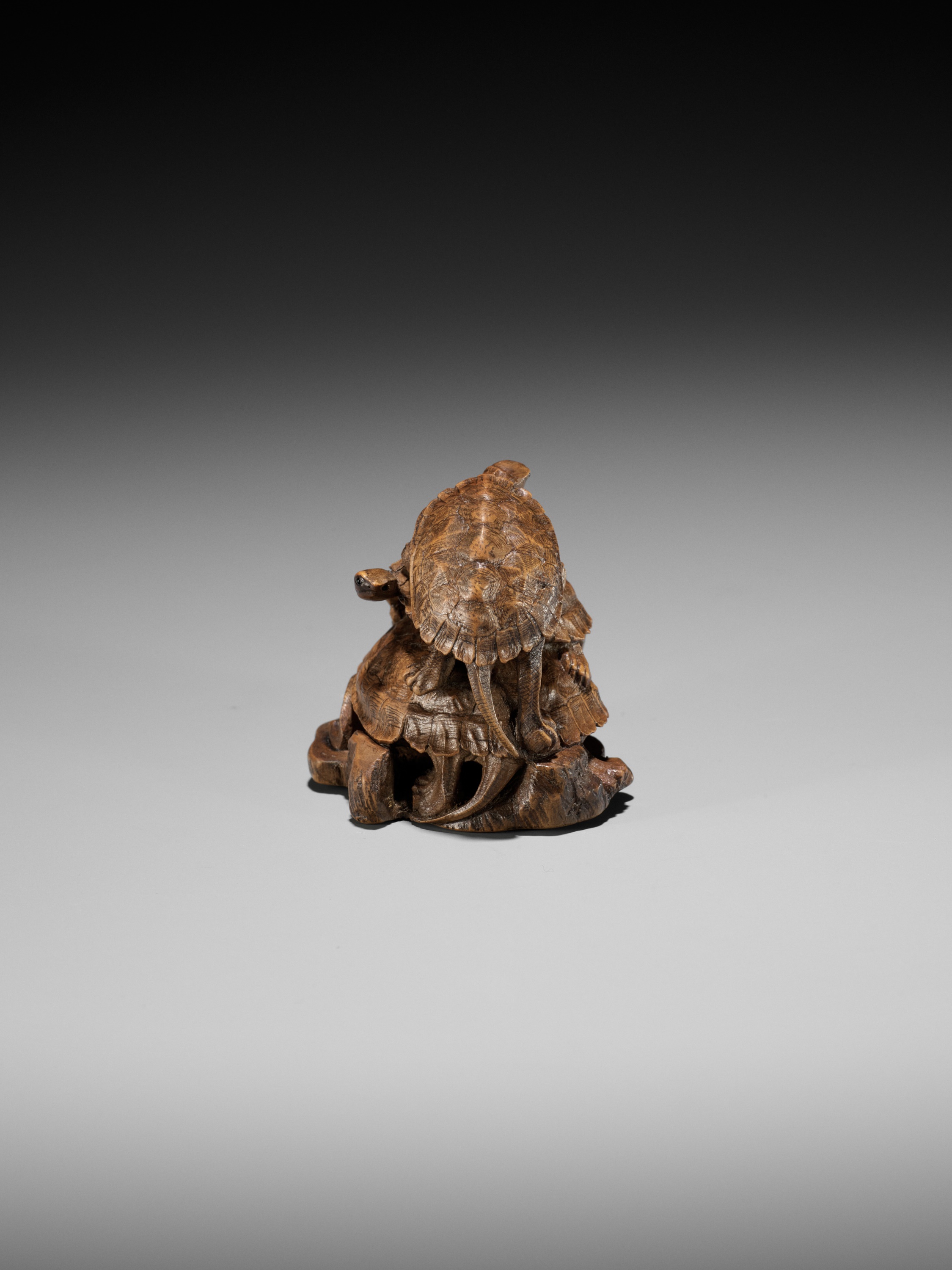 A WOOD OKIMONO NETSUKE OF A TURTLE PILE ON A ROOF TILE, ATTRIBUTED TO TADAKAZU - Image 10 of 14