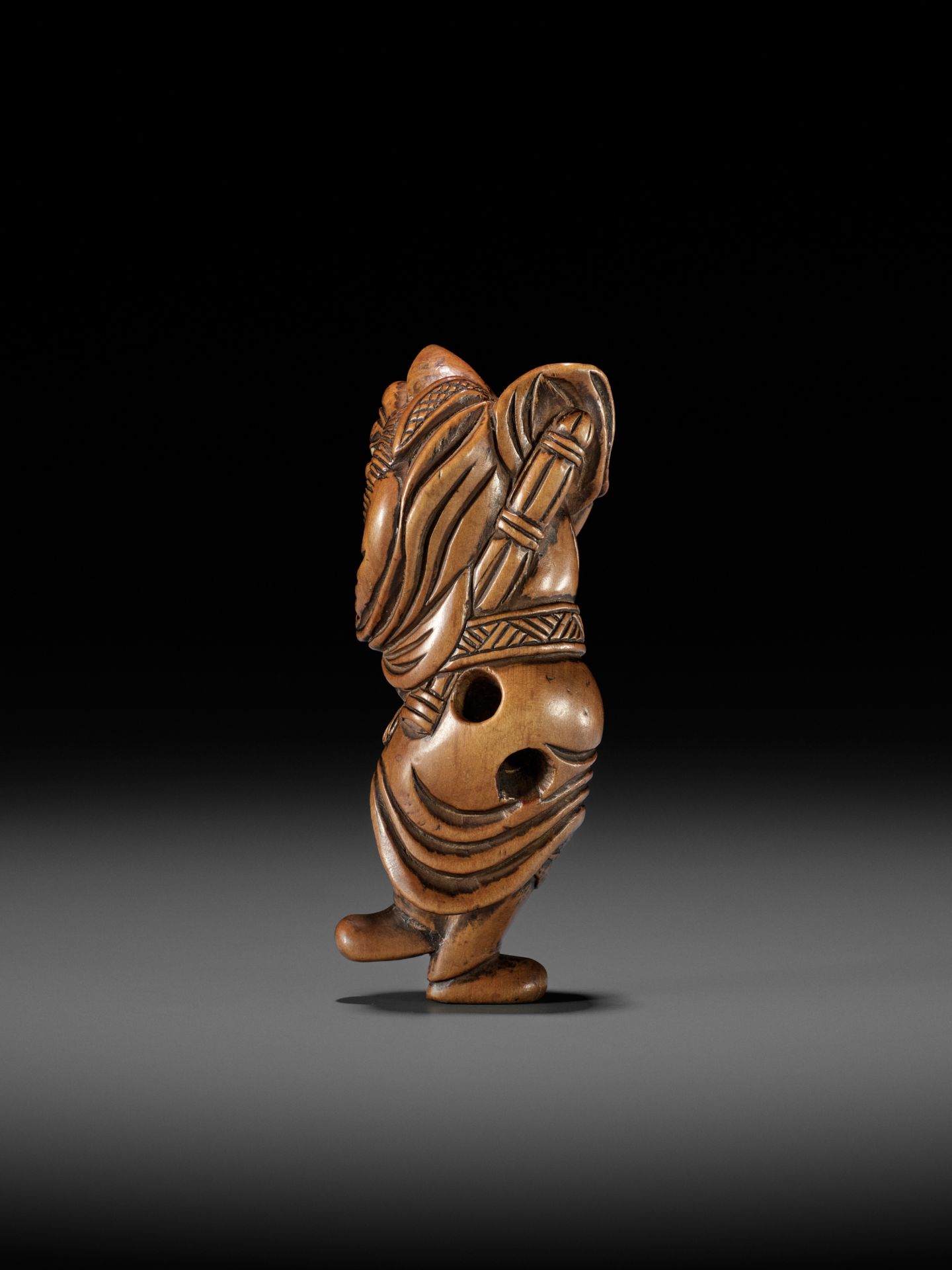 A GOOD WOOD NETSUKE OF SHOKI - Bild 3 aus 10