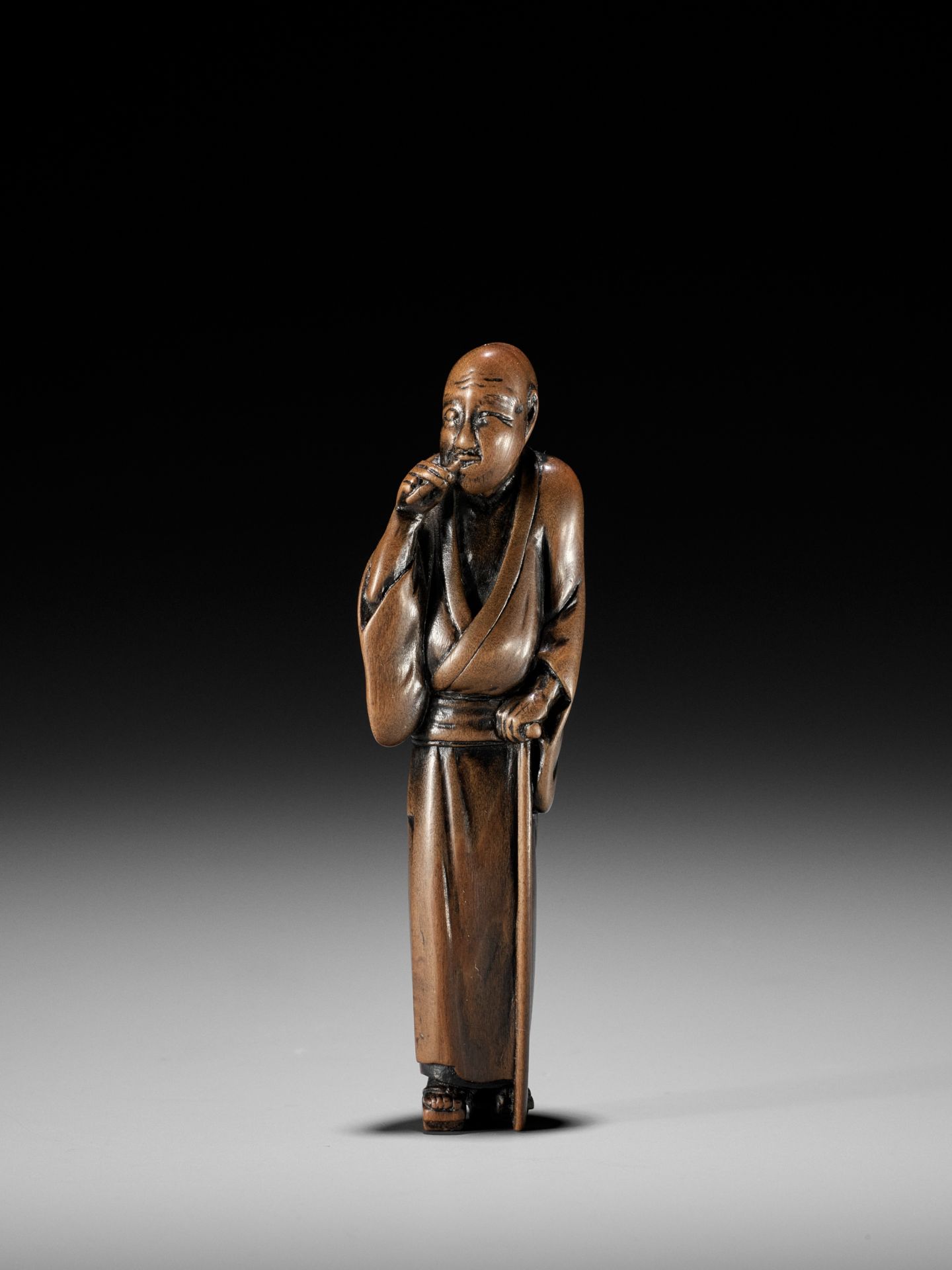 HOKYUDO ITSUMIN: A FINE WOOD NETSUKE OF A BLIND MAN CLEANING HIS TEETH - Image 2 of 13