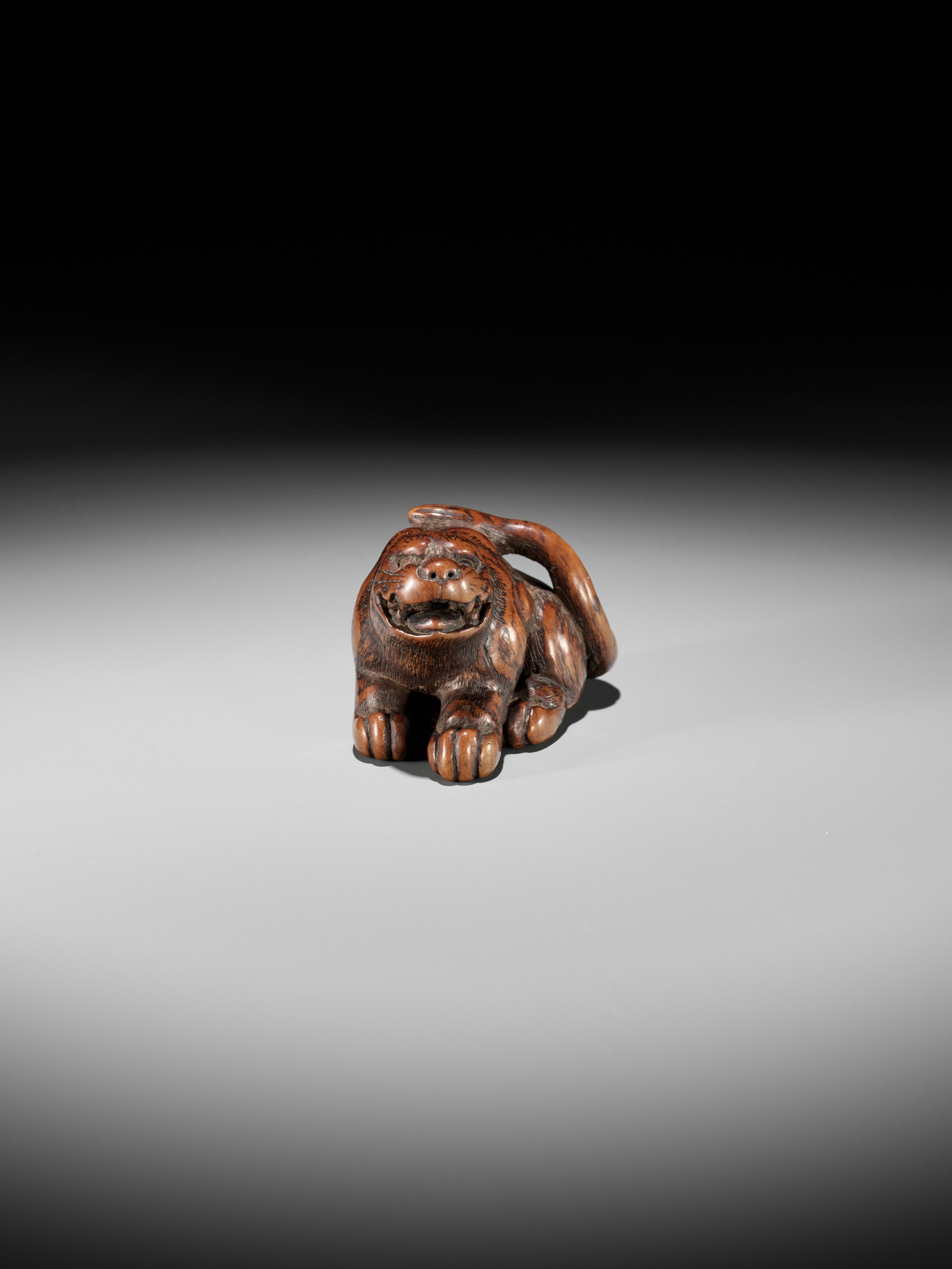 KOKEI: A WOOD NETSUKE OF A TIGER - Image 11 of 15