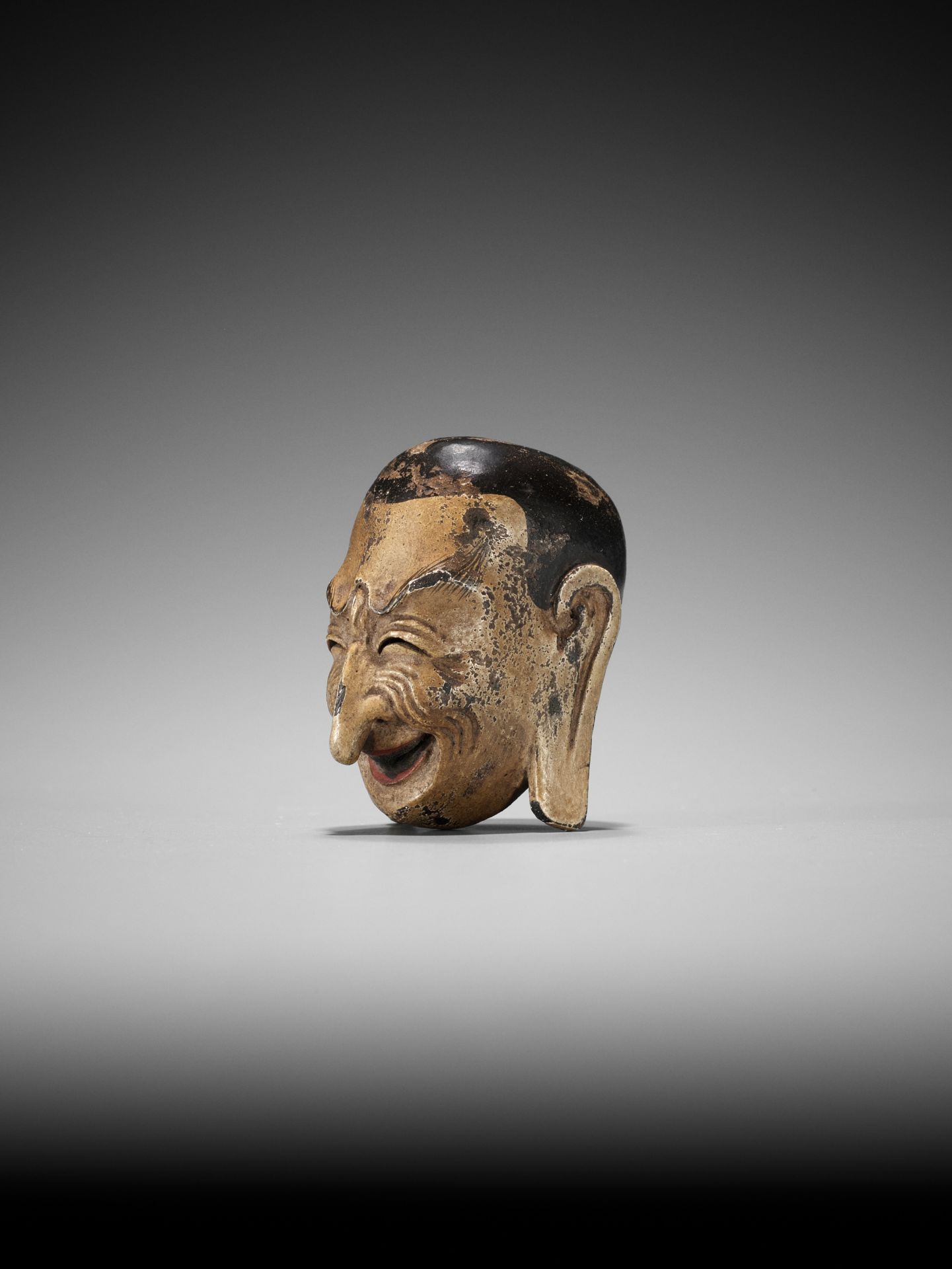 TETSURO: A LACQUERED WOOD GIGAKU MASK NETSUKE OF SUIKO-JU - Image 5 of 12