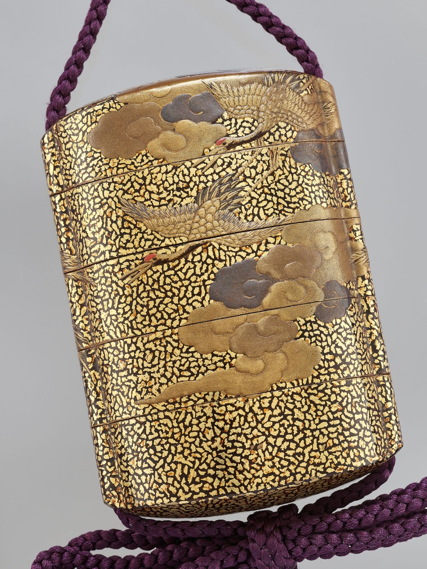 A LACQUER FOUR-CASE INRO DEPICTING CRANES WITH EN SUITE OJIME AND NETSUKE - Image 5 of 6