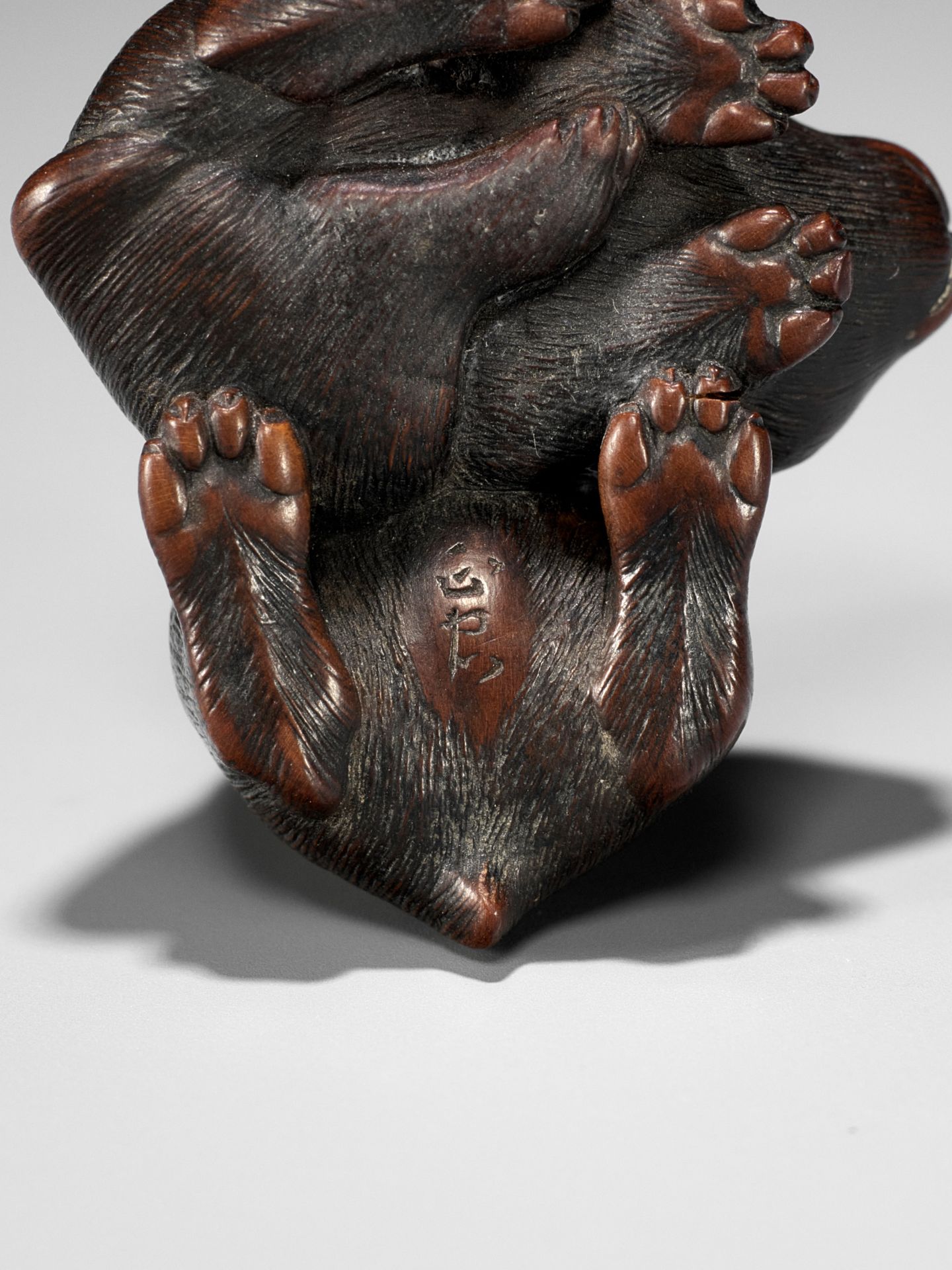 MASATADA: A FINE WOOD NETSUKE OF TWO RABBITS WITH AMBER EYES - Image 11 of 11