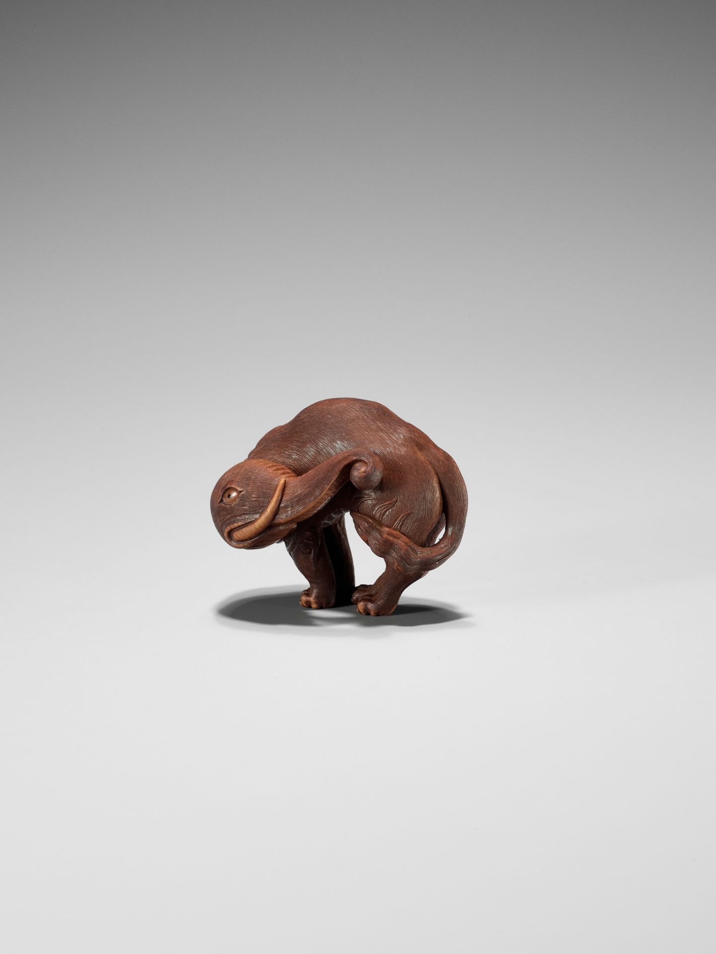 VADYM PYVOVAR: A WOOD NETSUKE OF A BAKU AFTER MASATOSHI - Bild 3 aus 10