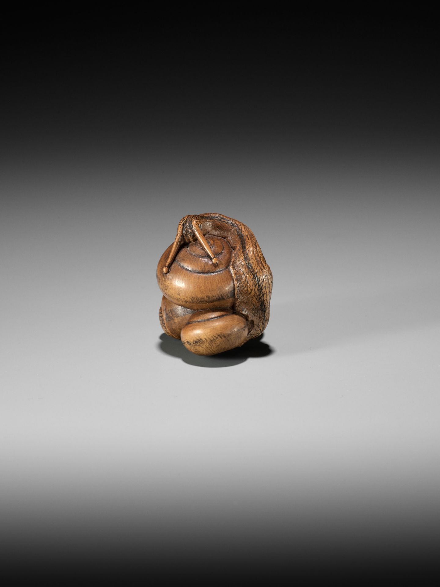 HIDEHARU: A SUPERB WOOD NETSUKE OF THREE SNAILS - Bild 11 aus 15