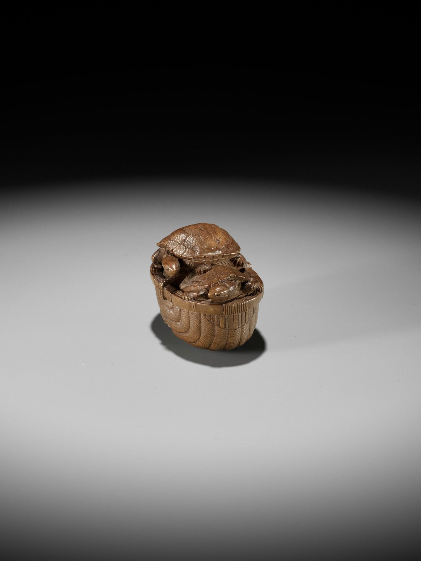 TADAKAZU: A FINE WOOD NETSUKE OF TURTLES IN A BASKET - Image 6 of 12