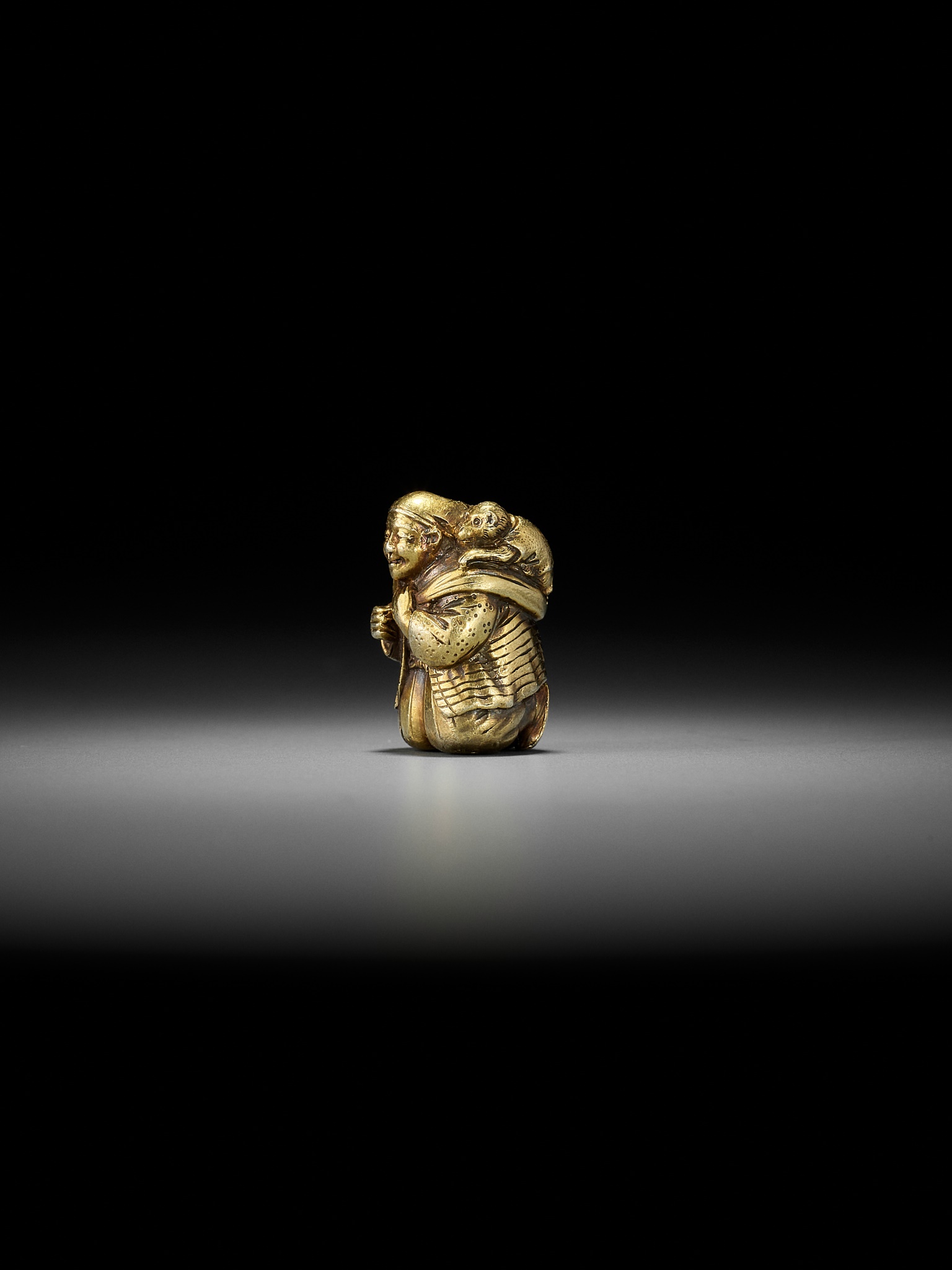 KATSUO: A MASTERFUL SOLID GOLD OJIME OF A SARUMAWASHI - Image 9 of 19