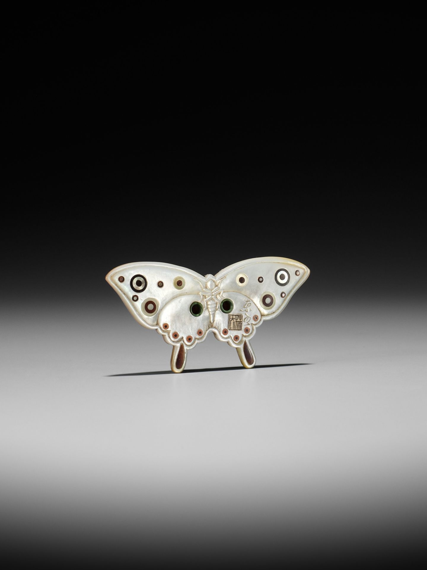 TOKOKU: A MASTERFUL MIXED MATERIAL NETSUKE OF A BUTTERFLY - Image 3 of 10