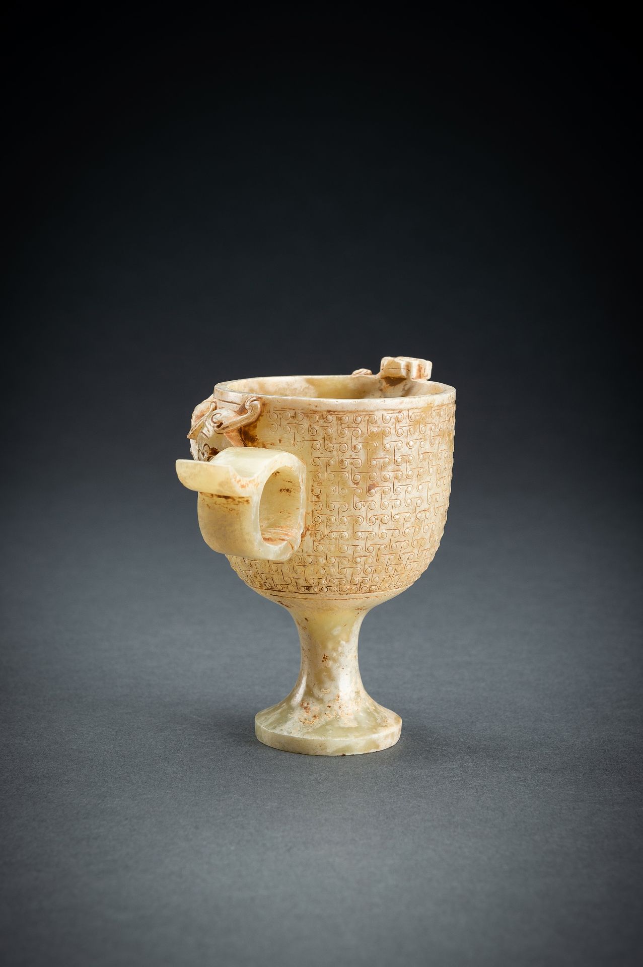 AN ARCHAISTIC CELADON JADE 'CHILONG' WINE CUP - Image 10 of 19
