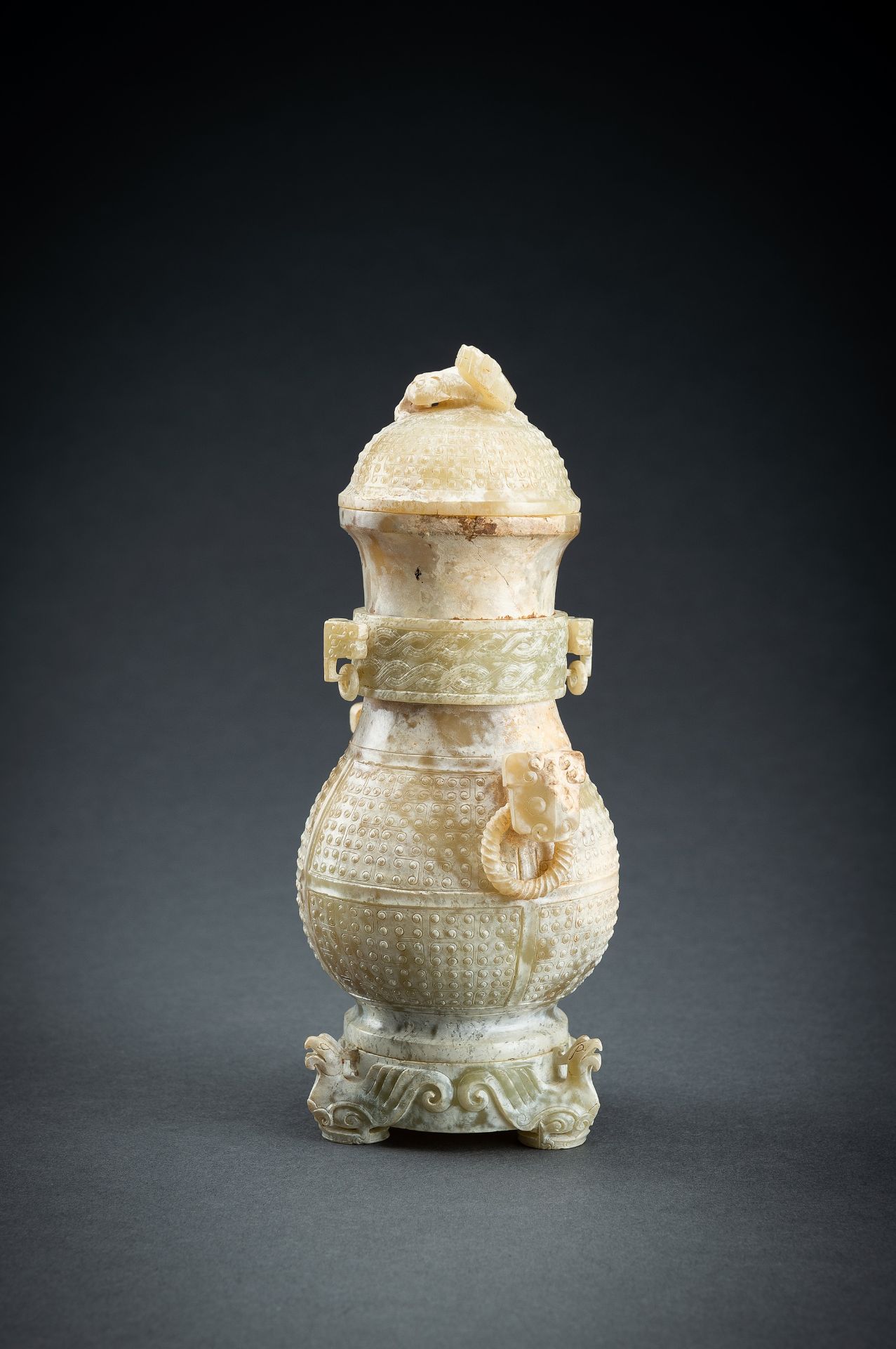 A 3-PART CELADON JADE VESSEL WITH COVER AND STAND - Image 12 of 17