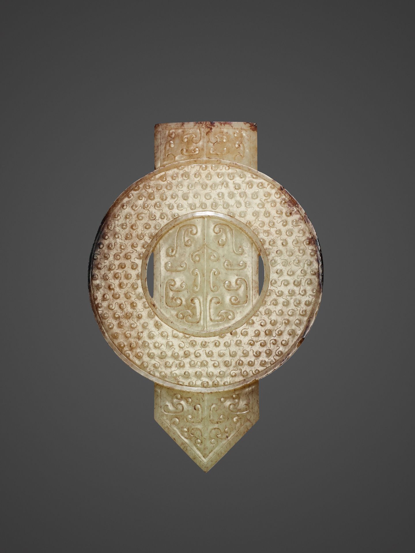 AN ARCHAISTIC PALE YELLOW AND RUSSET JADE DISC AND BLADE, GUIBI, QING - Image 8 of 9