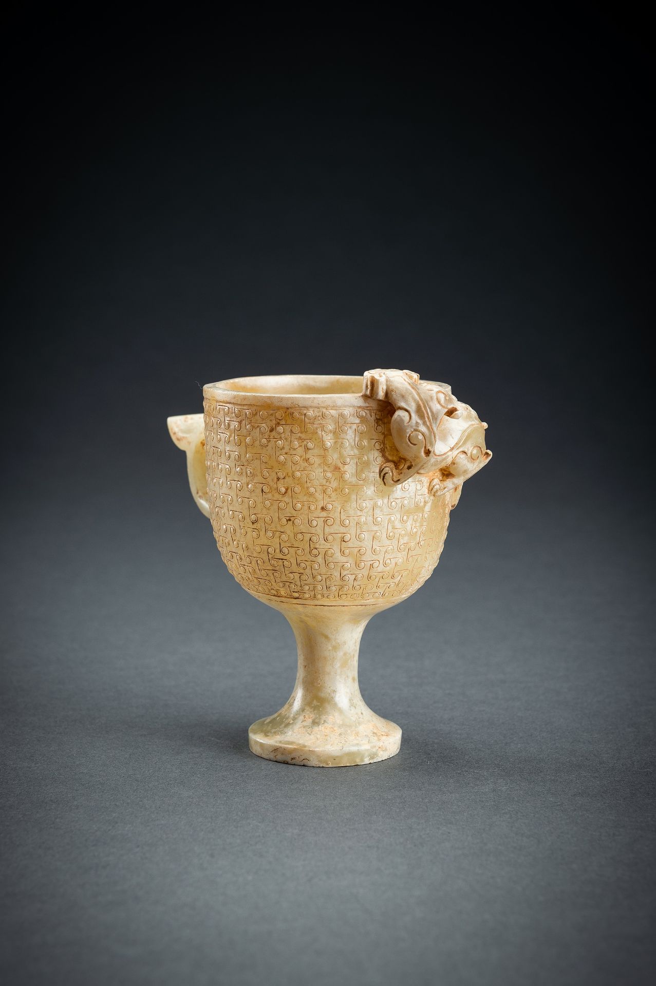 AN ARCHAISTIC CELADON JADE 'CHILONG' WINE CUP - Image 12 of 19