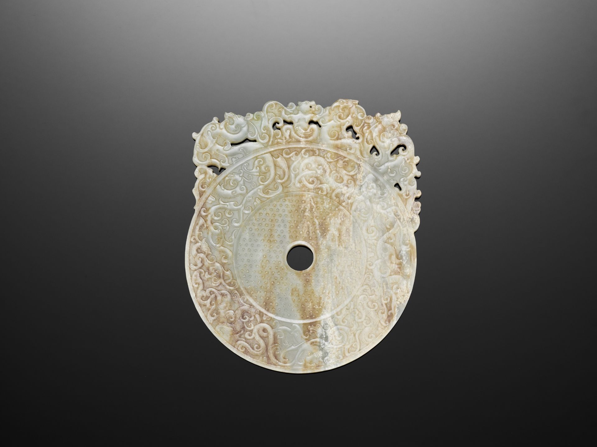 AN ARCHAISTIC BI DISC WITH PHOENIXES AND CHILONG - Image 2 of 21