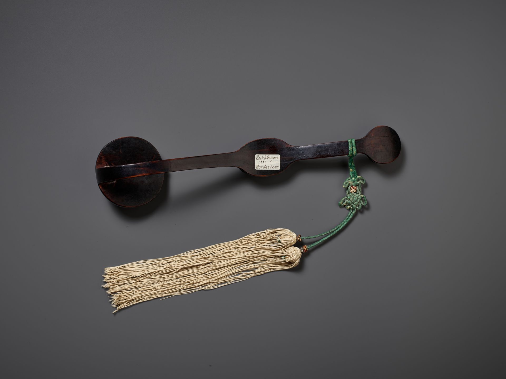 A PALE CELADON JADE-MOUNTED WOOD RUYI SCEPTER, QING DYNASTY - Image 11 of 12