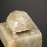 A CELADON JADE 'TURTLE' SEAL, 17TH CENTURY