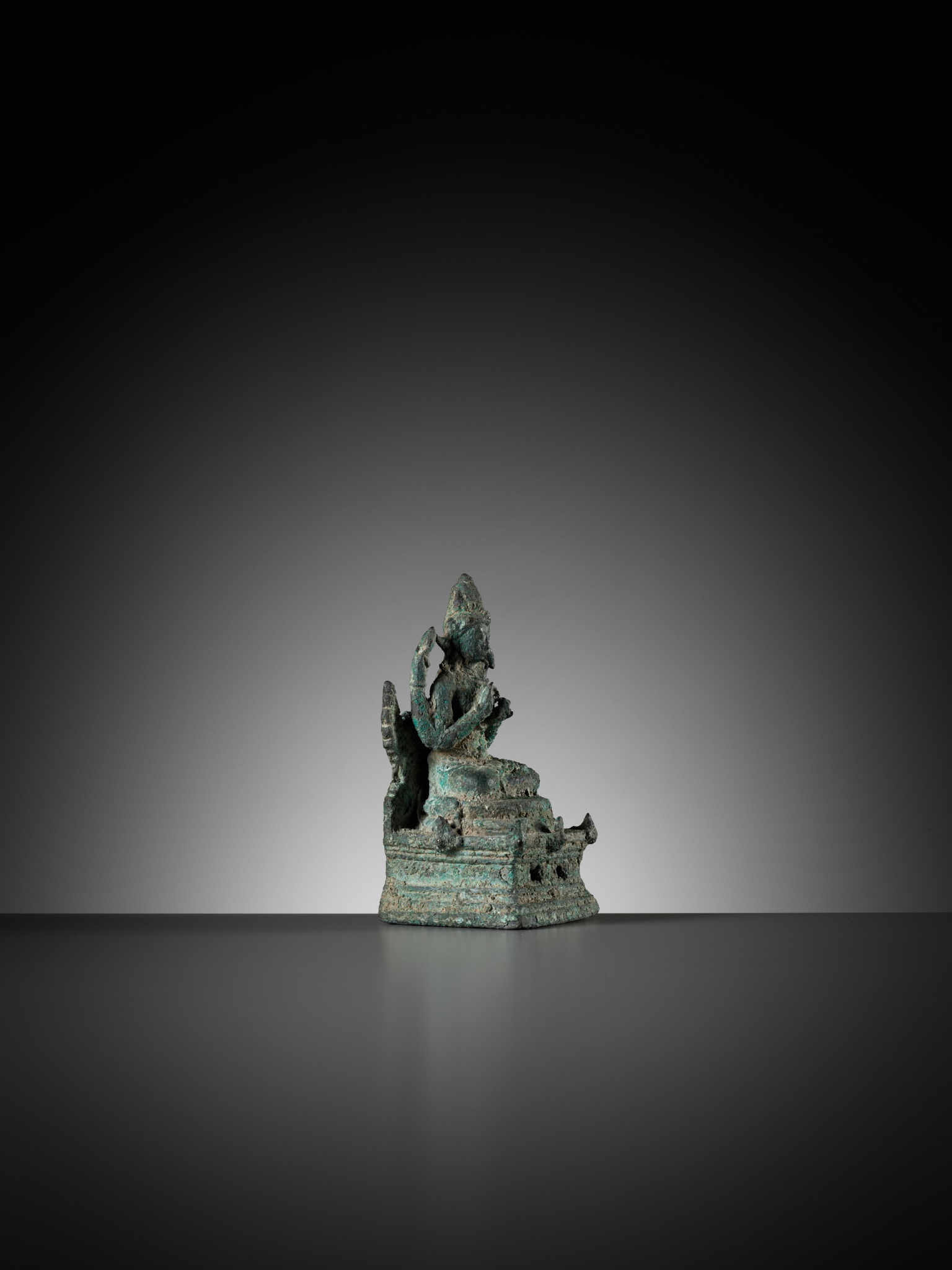 A BRONZE FIGURE OF AVALOKITESHVARA SADAKSARI, JAVA - Image 10 of 12