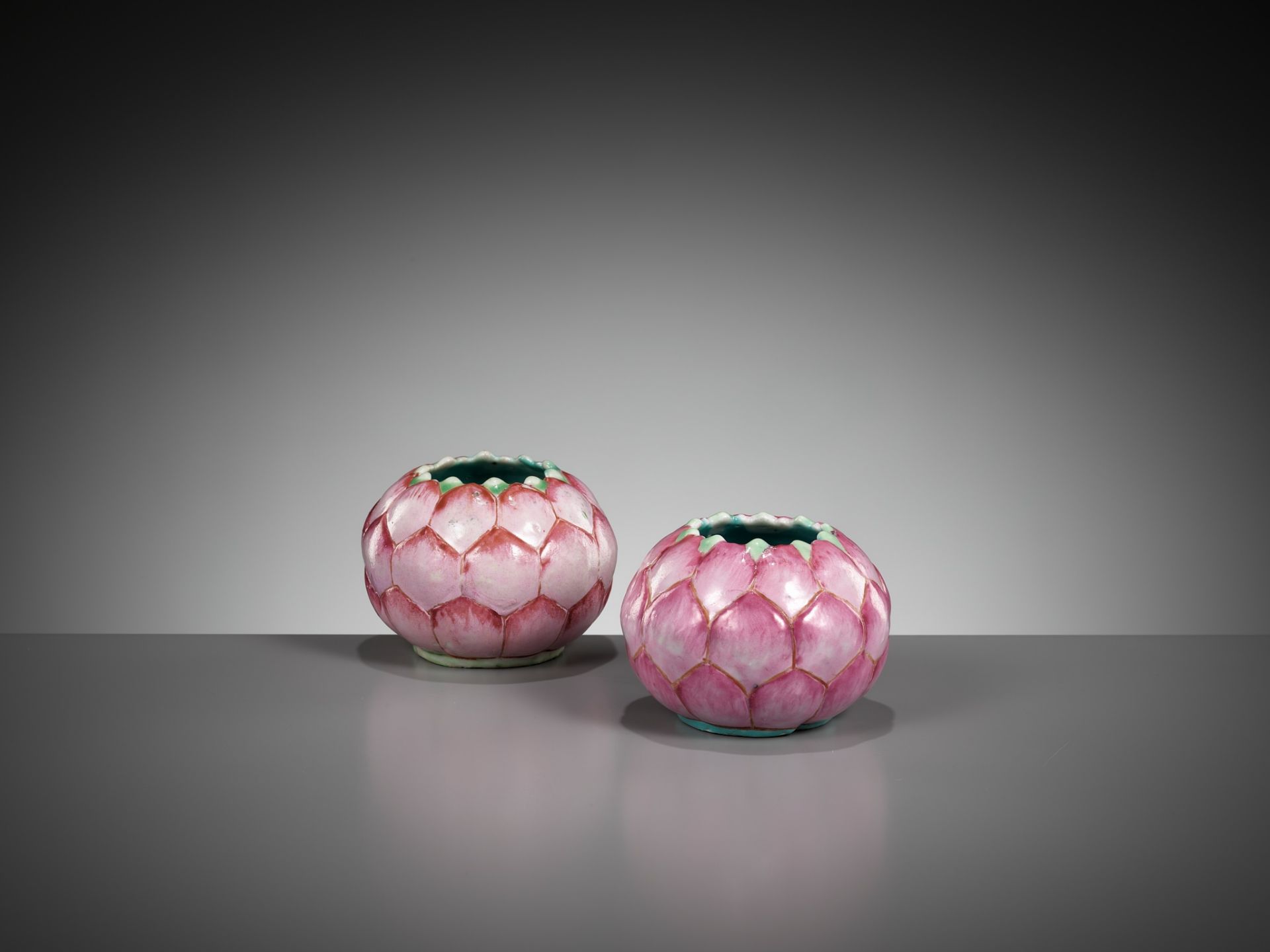 A PAIR OF LOTUS-SHAPED WATER POTS, CHINA, EARLY 19TH CENTURY - Image 7 of 10