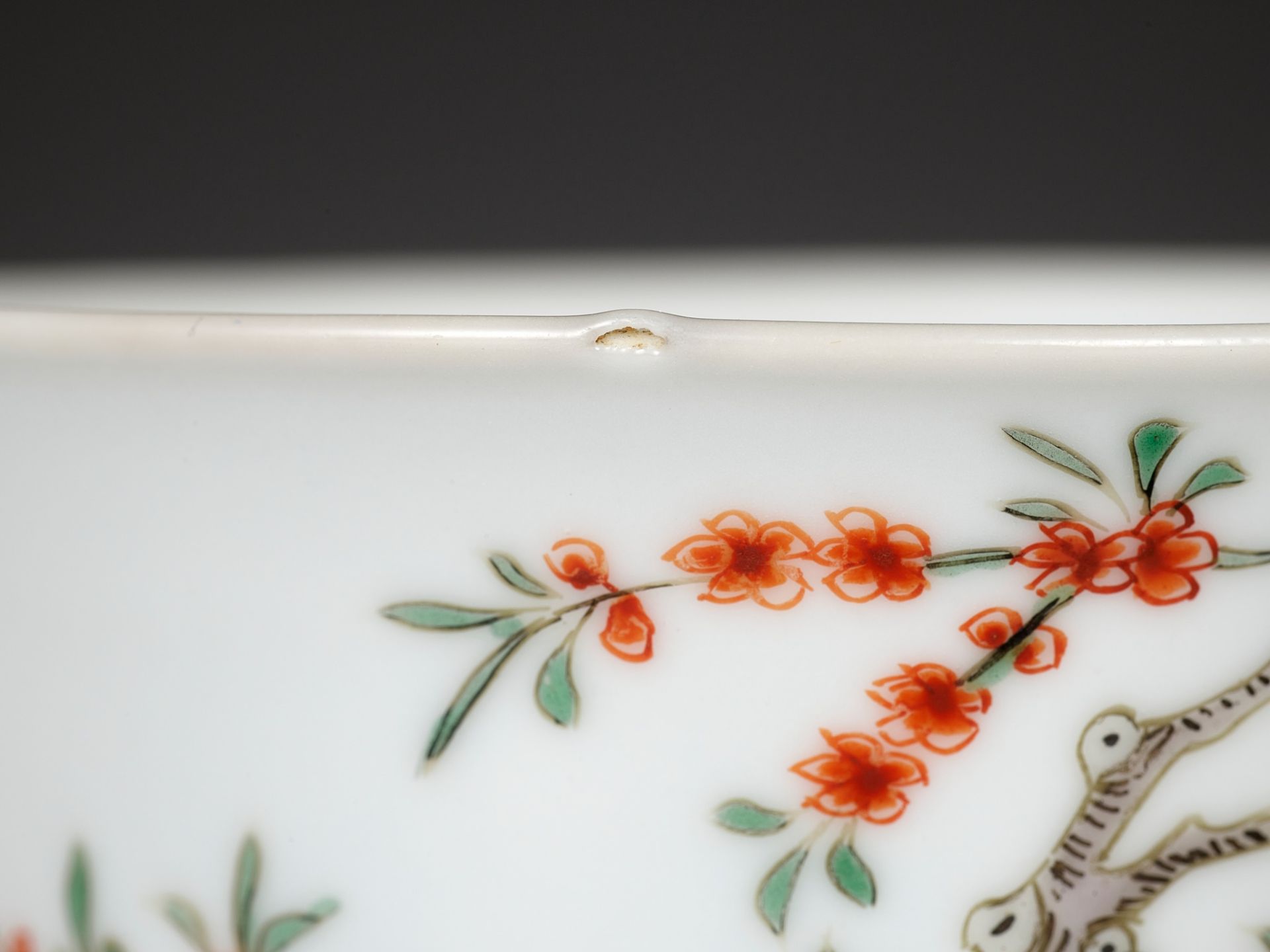 A RARE WUCAI 'MONTH' CUP, KANGXI MARK AND PERIOD - Image 17 of 17