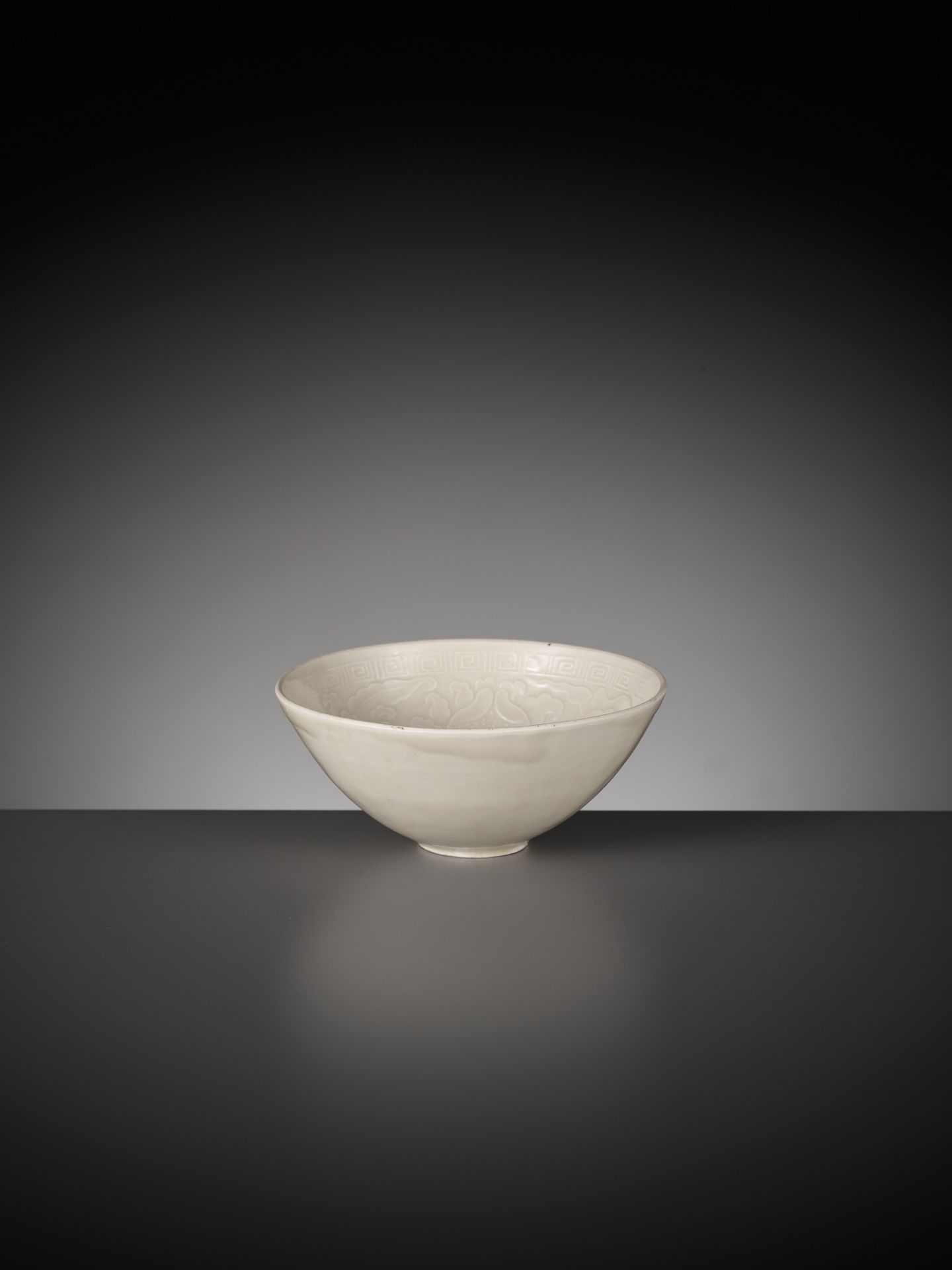 A SMALL MOLDED DING 'POMEGRANATE' BOWL, NORTHERN SONG TO JIN DYNASTY - Image 7 of 14