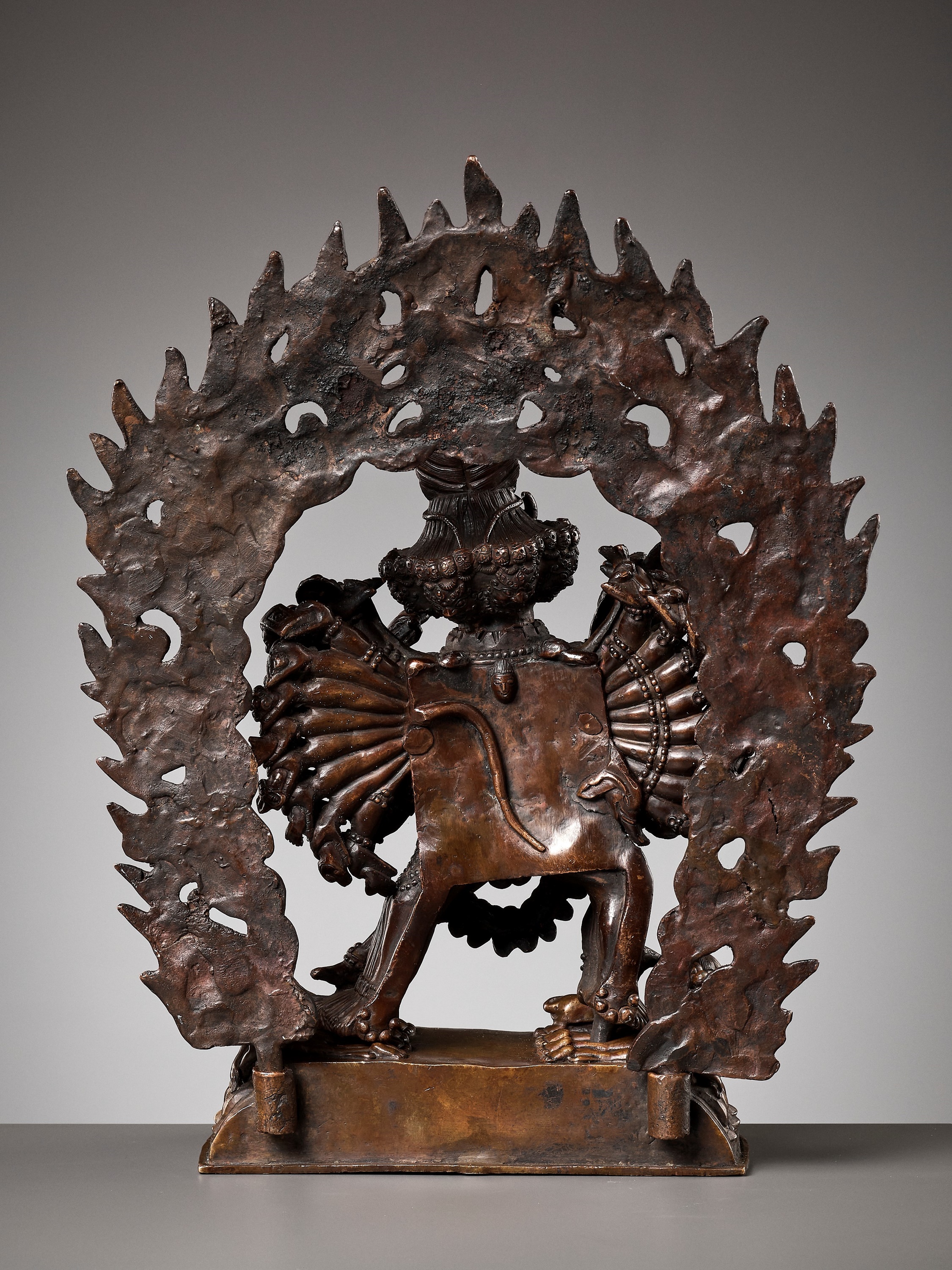 A LARGE BRONZE FIGURE OF VAJRABHAIRAVA, GELUG SCHOOL - Image 8 of 9