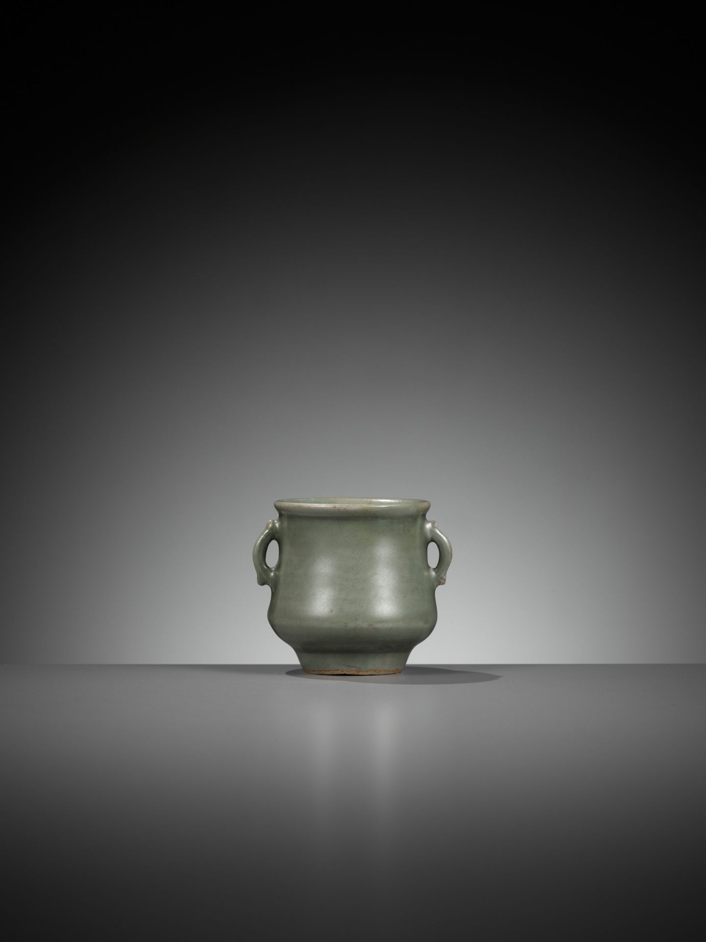 A SMALL LONGQUAN CELADON CENSER, SONG TO YUAN DYNASTY - Image 2 of 8