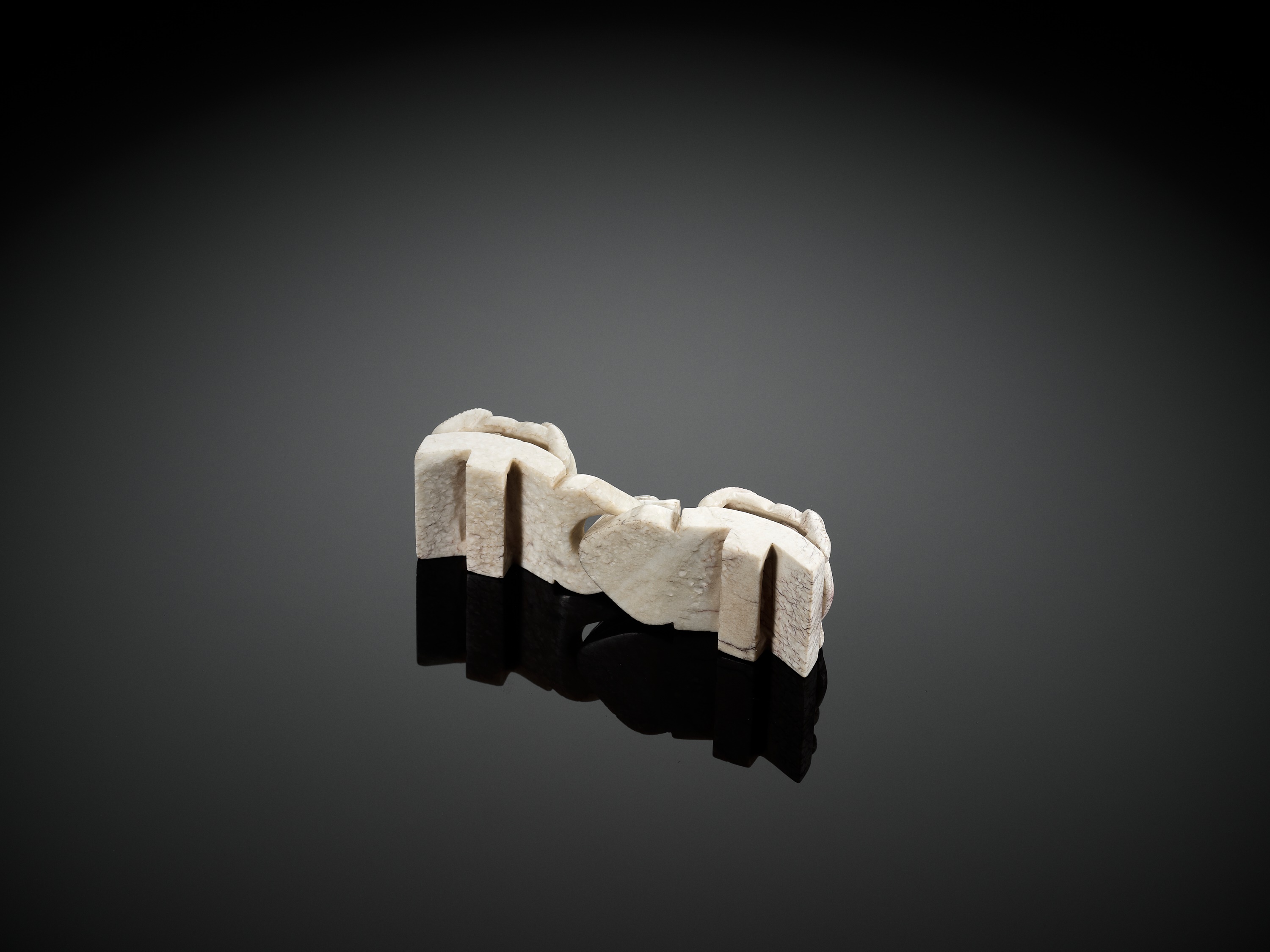 A CHICKEN BONE JADE 'CHILONG' BELT HOOK AND BUCKLE, MING DYNASTY - Image 10 of 10