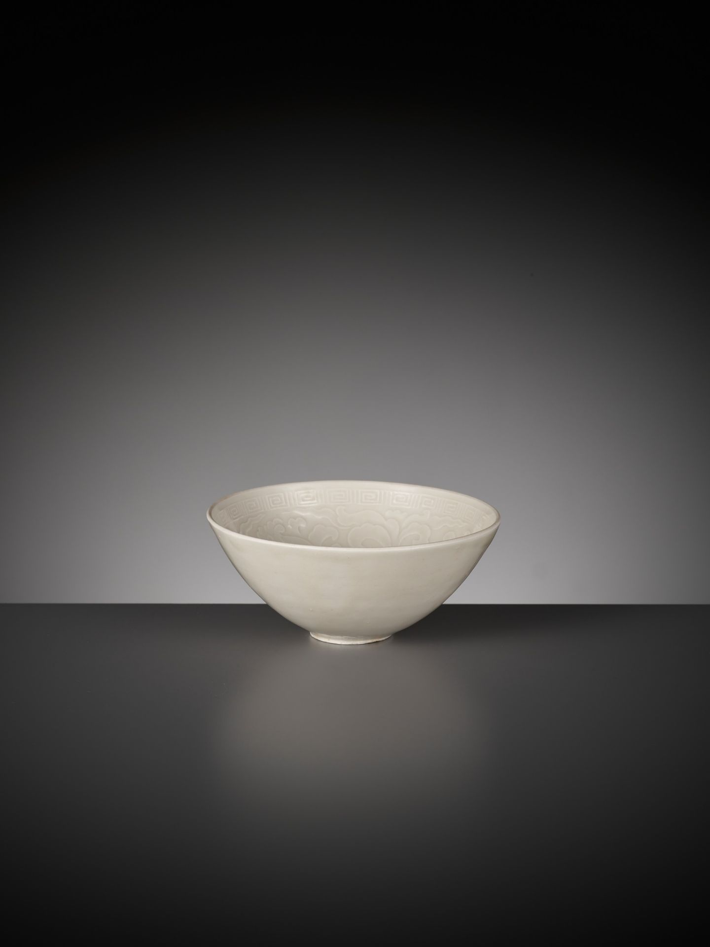 A SMALL MOLDED DING 'POMEGRANATE' BOWL, NORTHERN SONG TO JIN DYNASTY - Image 3 of 14