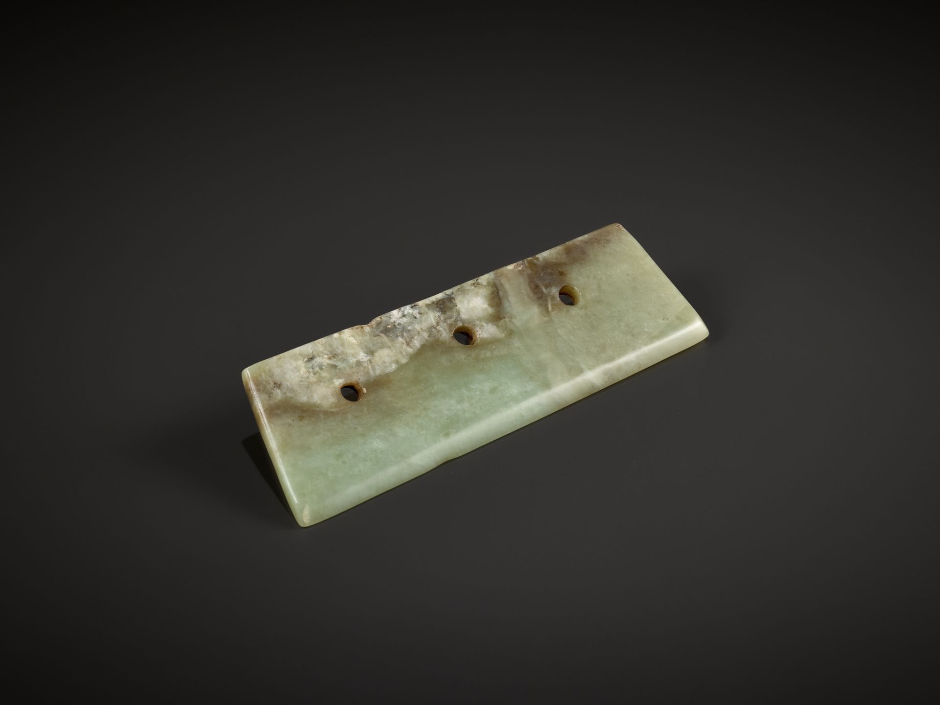 A GREEN JADE CEREMONIAL BLADE, NEOLITHIC PERIOD - Image 4 of 6