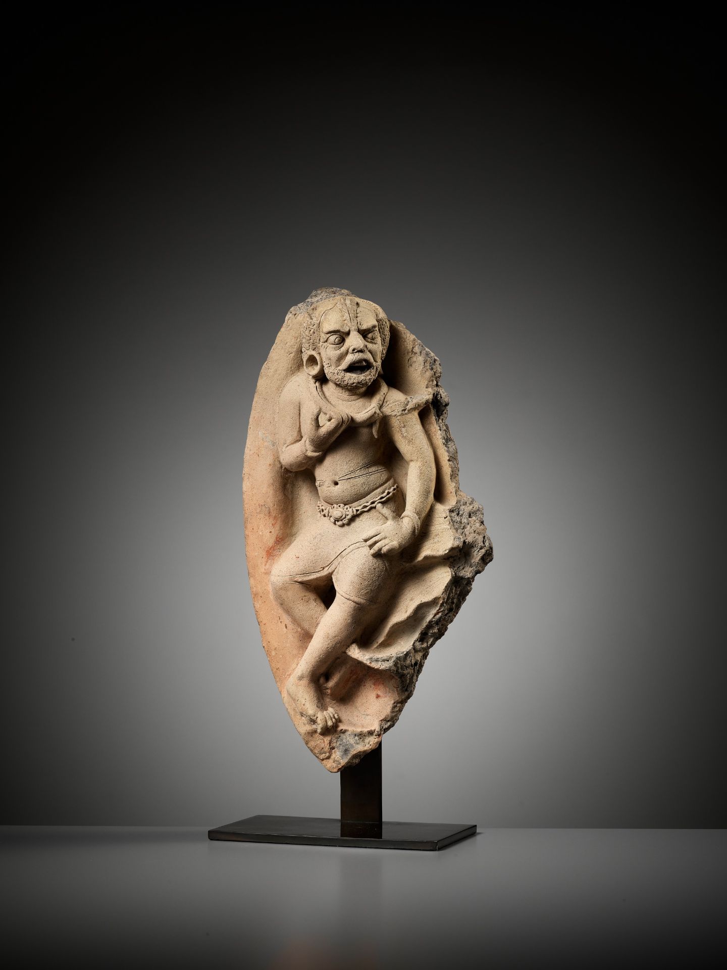 A RARE TERRACOTTA RELIEF DEPICTING AN ASURA, GUPTA PERIOD - Bild 13 aus 14