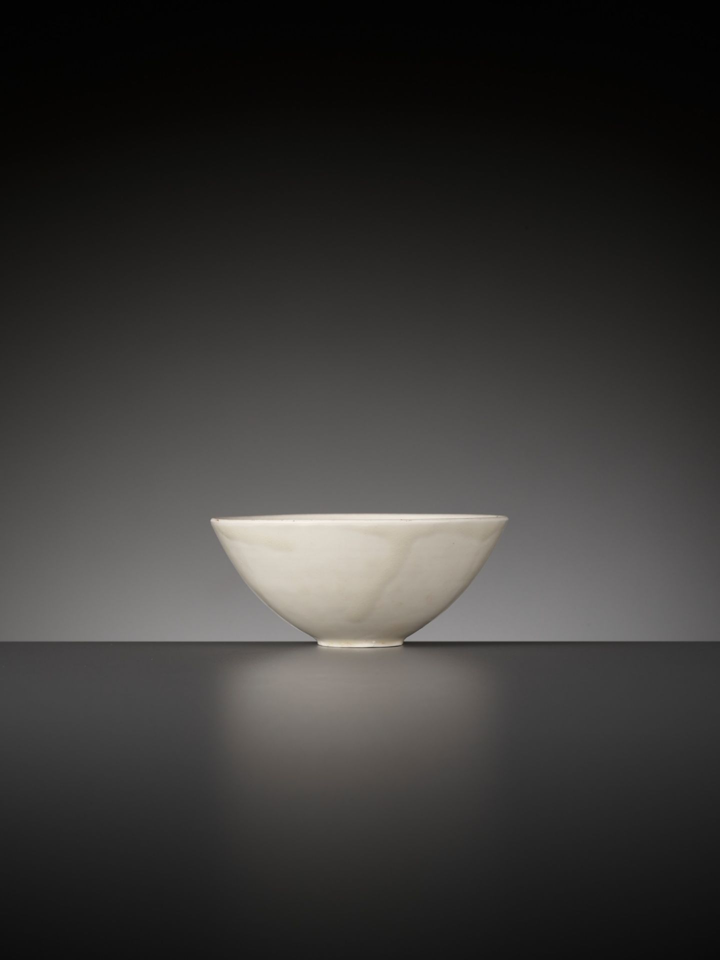 A SMALL MOLDED DING 'POMEGRANATE' BOWL, NORTHERN SONG TO JIN DYNASTY - Image 11 of 14