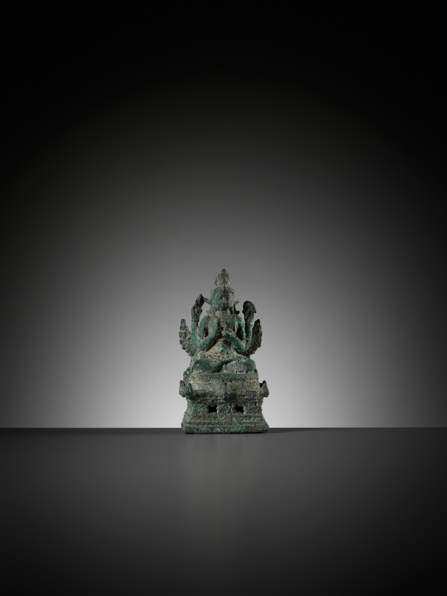 A BRONZE FIGURE OF AVALOKITESHVARA SADAKSARI, JAVA - Image 3 of 12