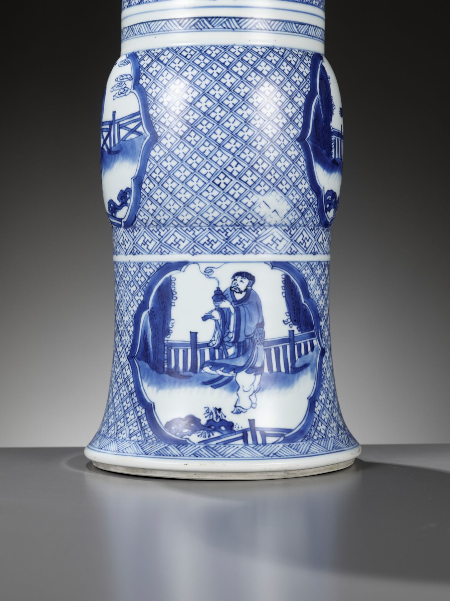 A RARE BLUE AND WHITE 'EIGHT IMMORTALS' BEAKER VASE, GU, KANGXI PERIOD - Image 17 of 19
