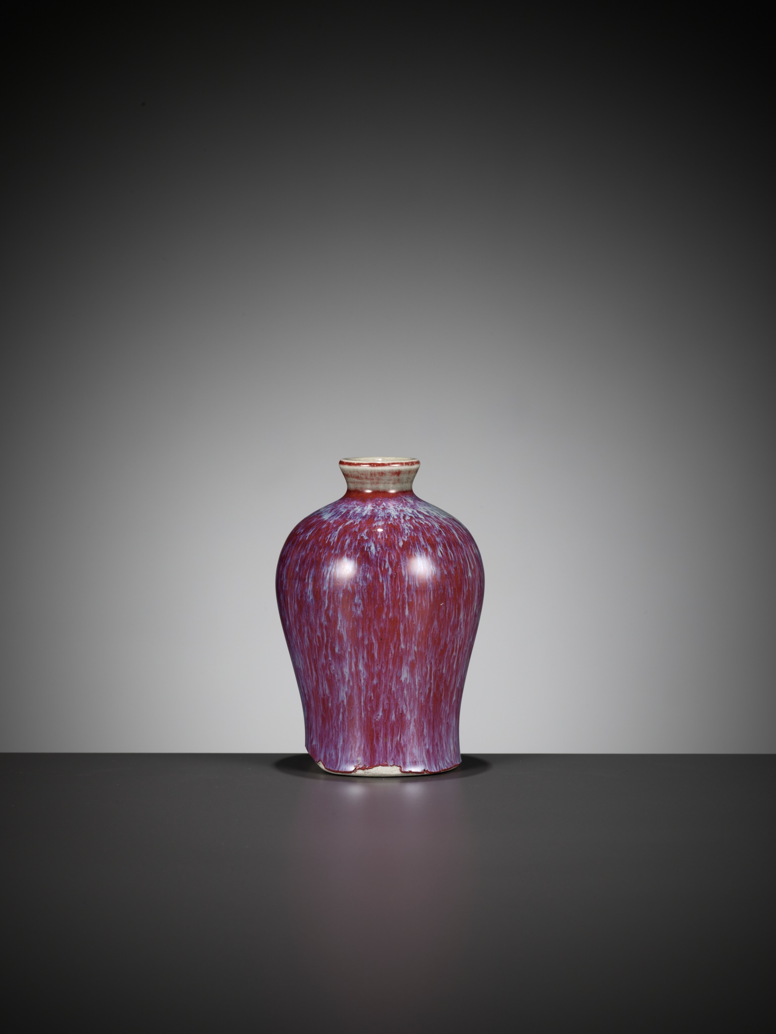 A FLAMBE-GLAZED MINIATURE VASE, MEIPING, QING DYNASTY - Image 6 of 10