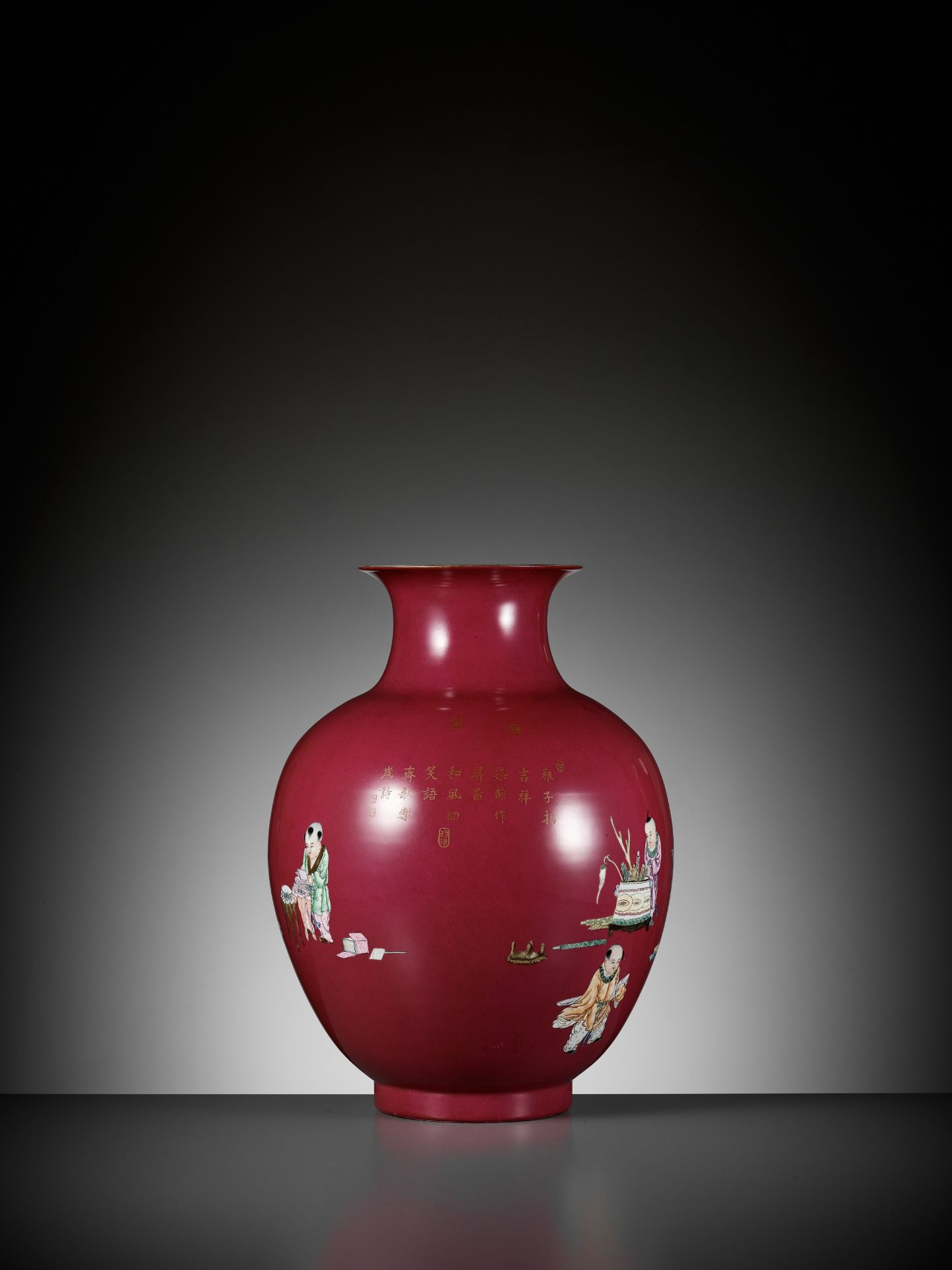 A LARGE PUCE-GROUND 'SLEEPING TEACHER & MISCHIEVOUS BOYS' VASE, LATE QING TO REPUBLIC PERIOD - Image 10 of 18