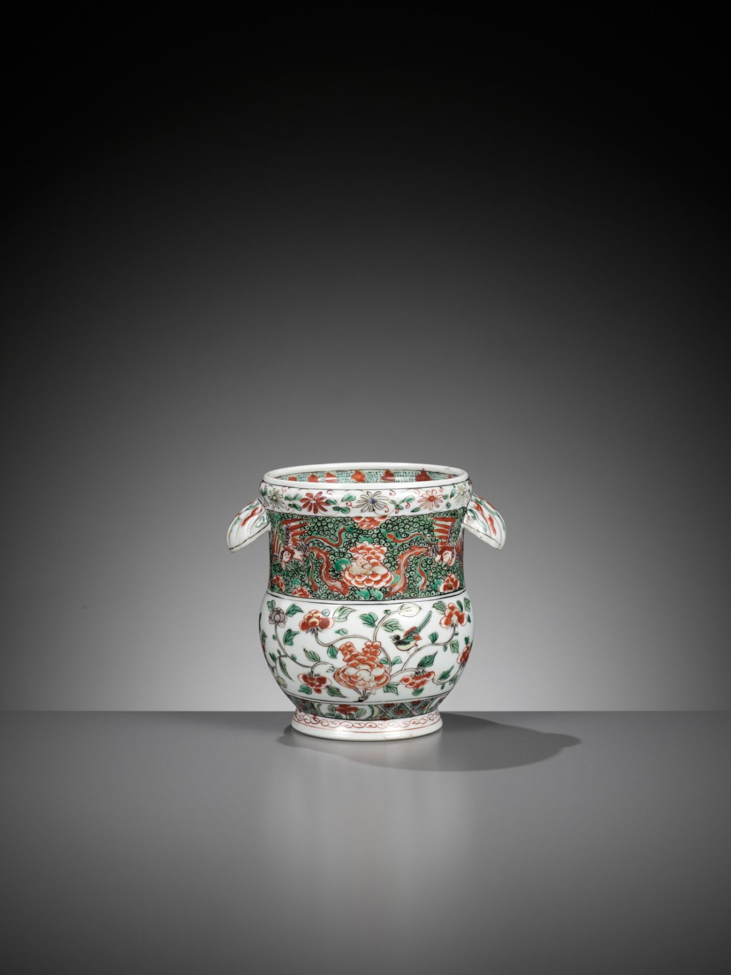 A FAMILLE VERTE 'PHOENIX' PORCELAIN WINE COOLER, KANGXI PERIOD - Bild 3 aus 12