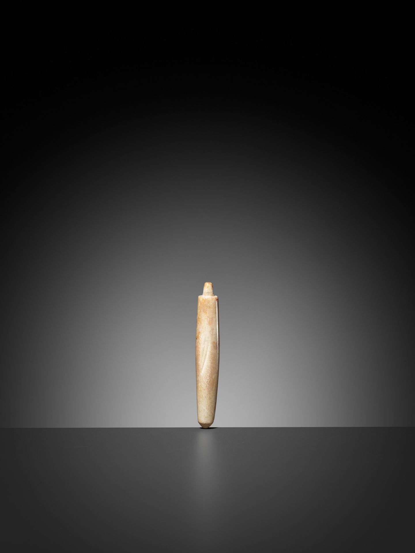 AN AWL-SHAPED 'CHICKEN BONE' JADE PENDANT, LIANGZHU CULTURE - Image 6 of 11