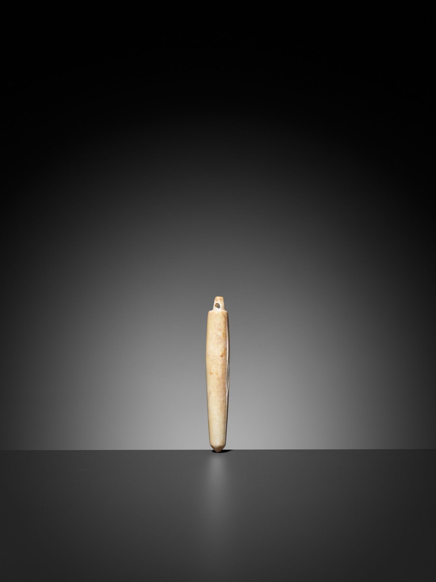 AN AWL-SHAPED 'CHICKEN BONE' JADE PENDANT, LIANGZHU CULTURE - Image 3 of 11