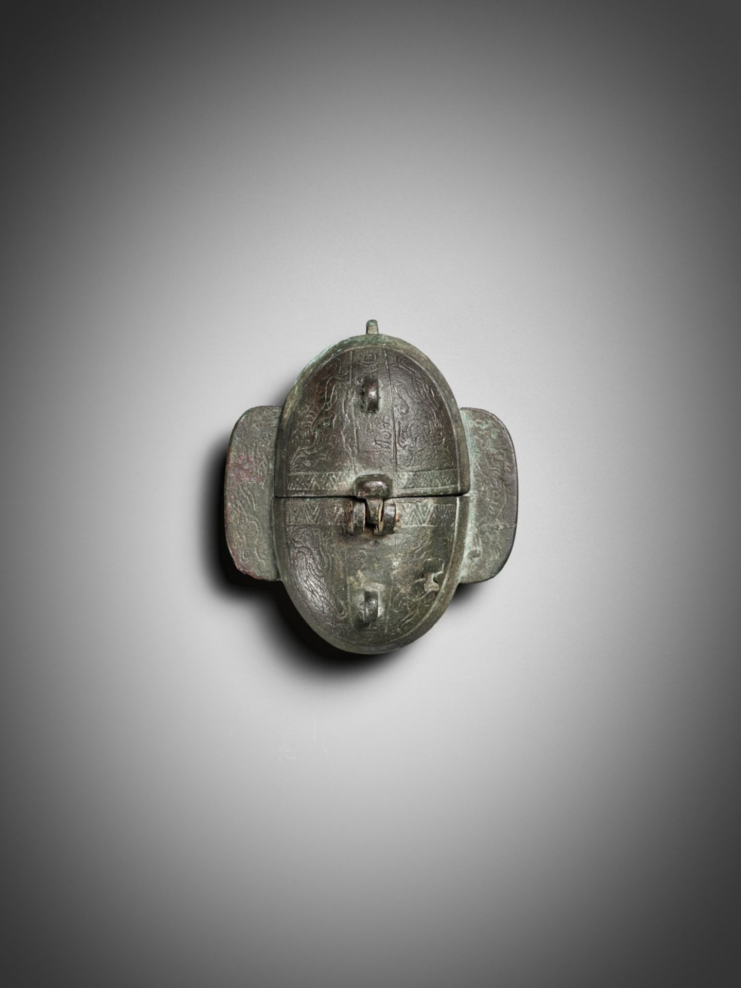 AN OVAL BRONZE FOLDING OIL LAMP, DENG, HAN DYNASTY - Image 3 of 16