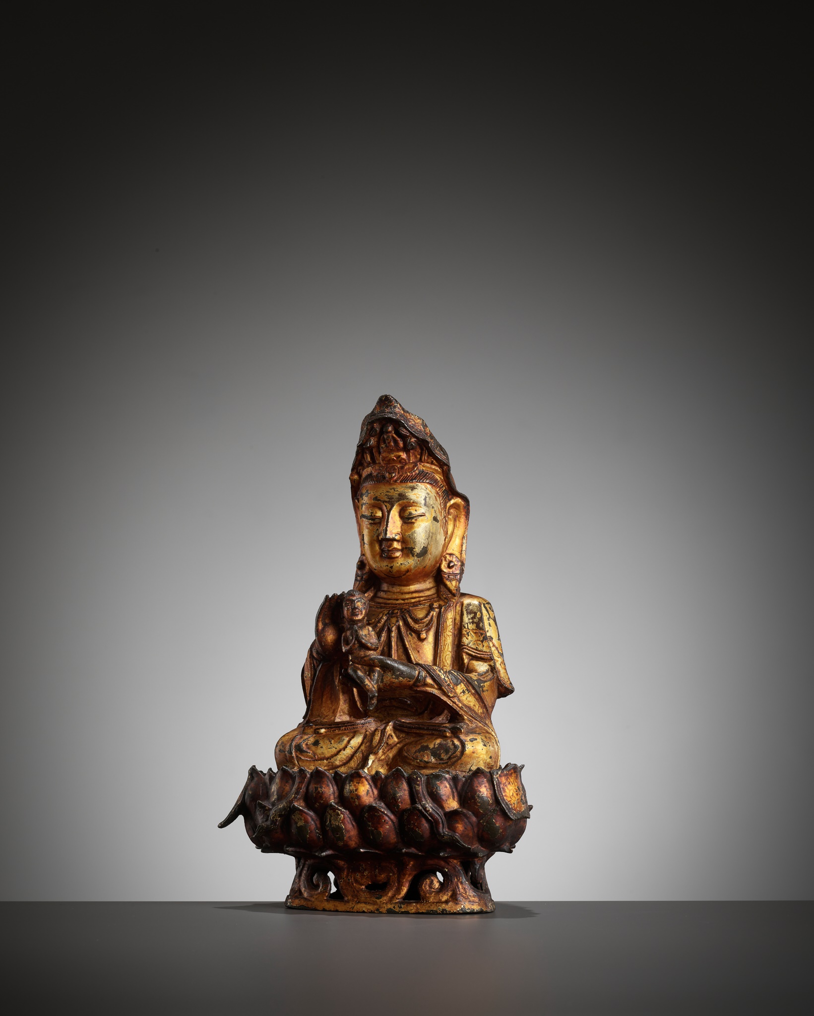 A GILT-LACQUERED BRONZE FIGURE OF SONGZI GUANYIN, MING DYNASTY - Image 11 of 12