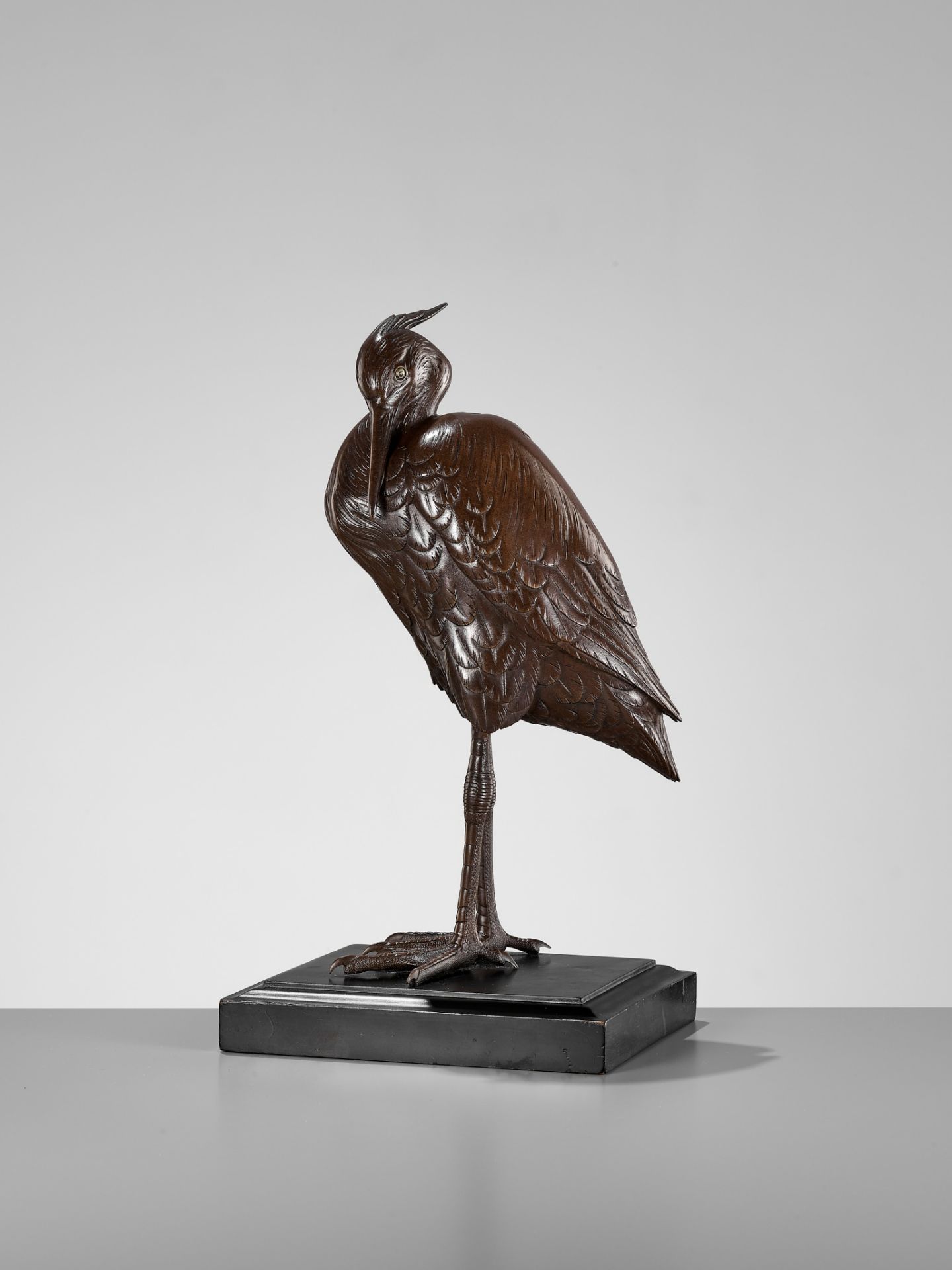 A FINE BRONZE OKIMONO OF A HERON - Image 4 of 11